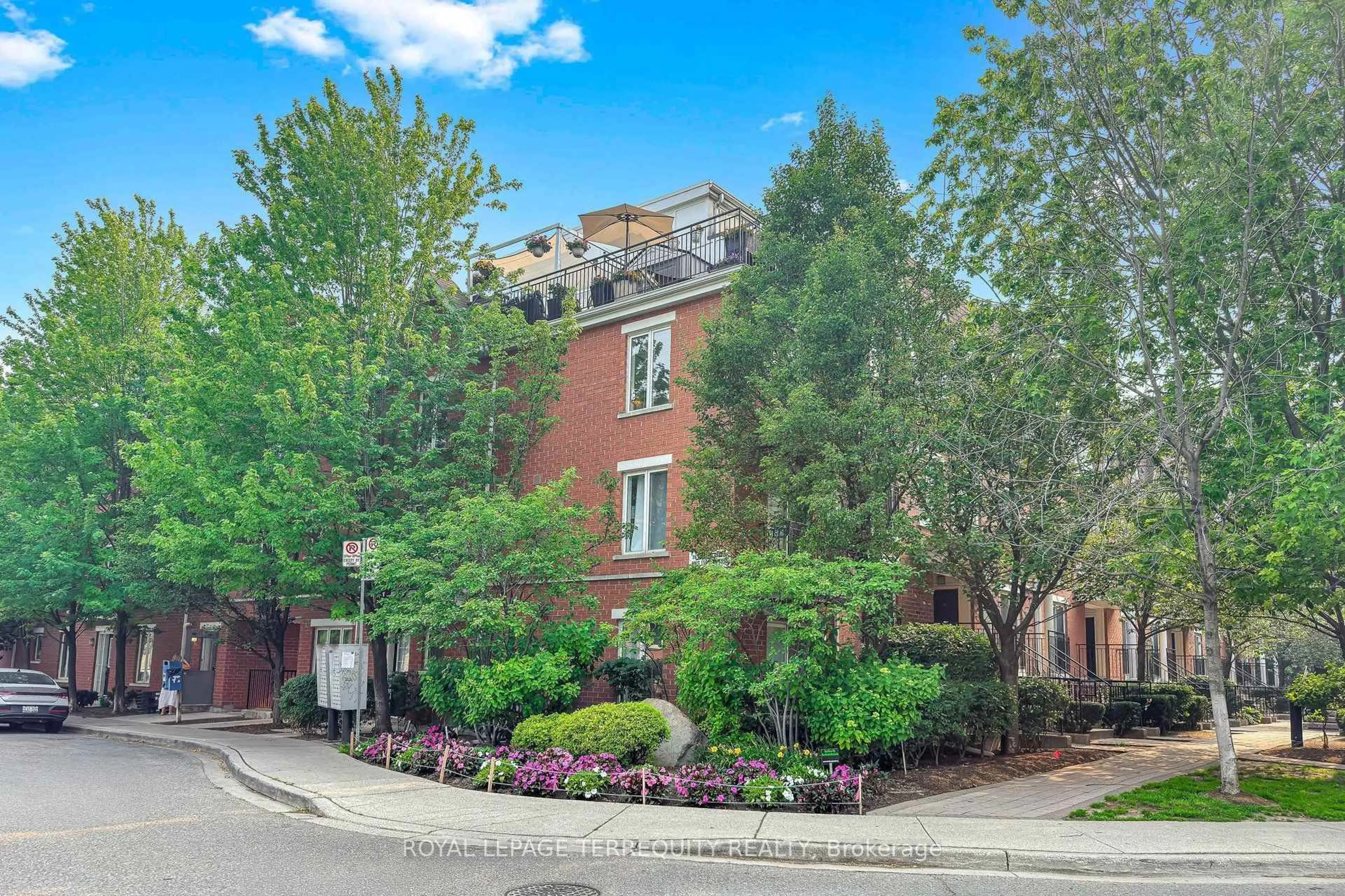 Unknown for 26 Laidlaw St #1501C, Toronto Ontario M6K 1X2