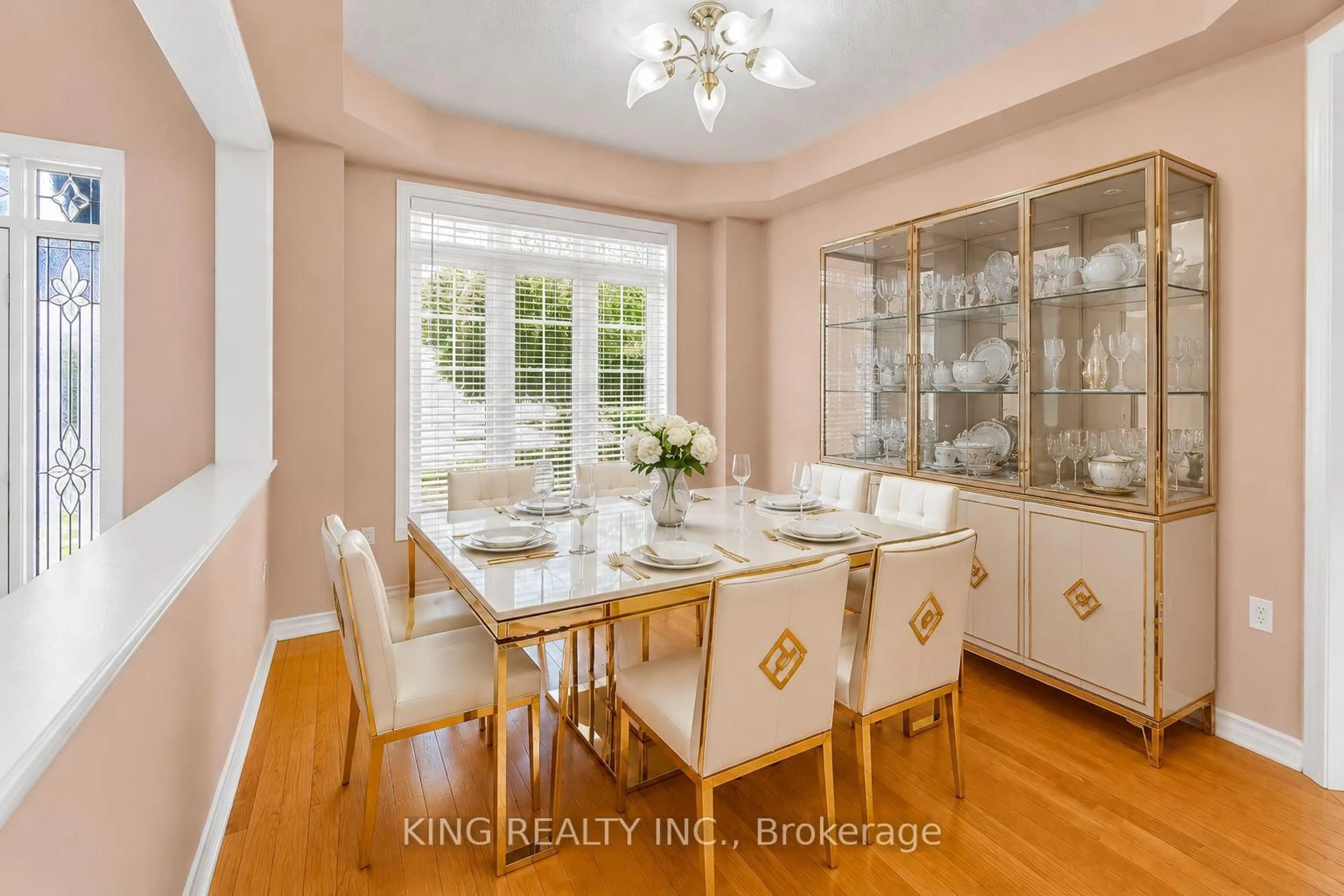 Dining room, unknown for 100 PANTOMINE Blvd, Brampton Ontario L6Y 5N4