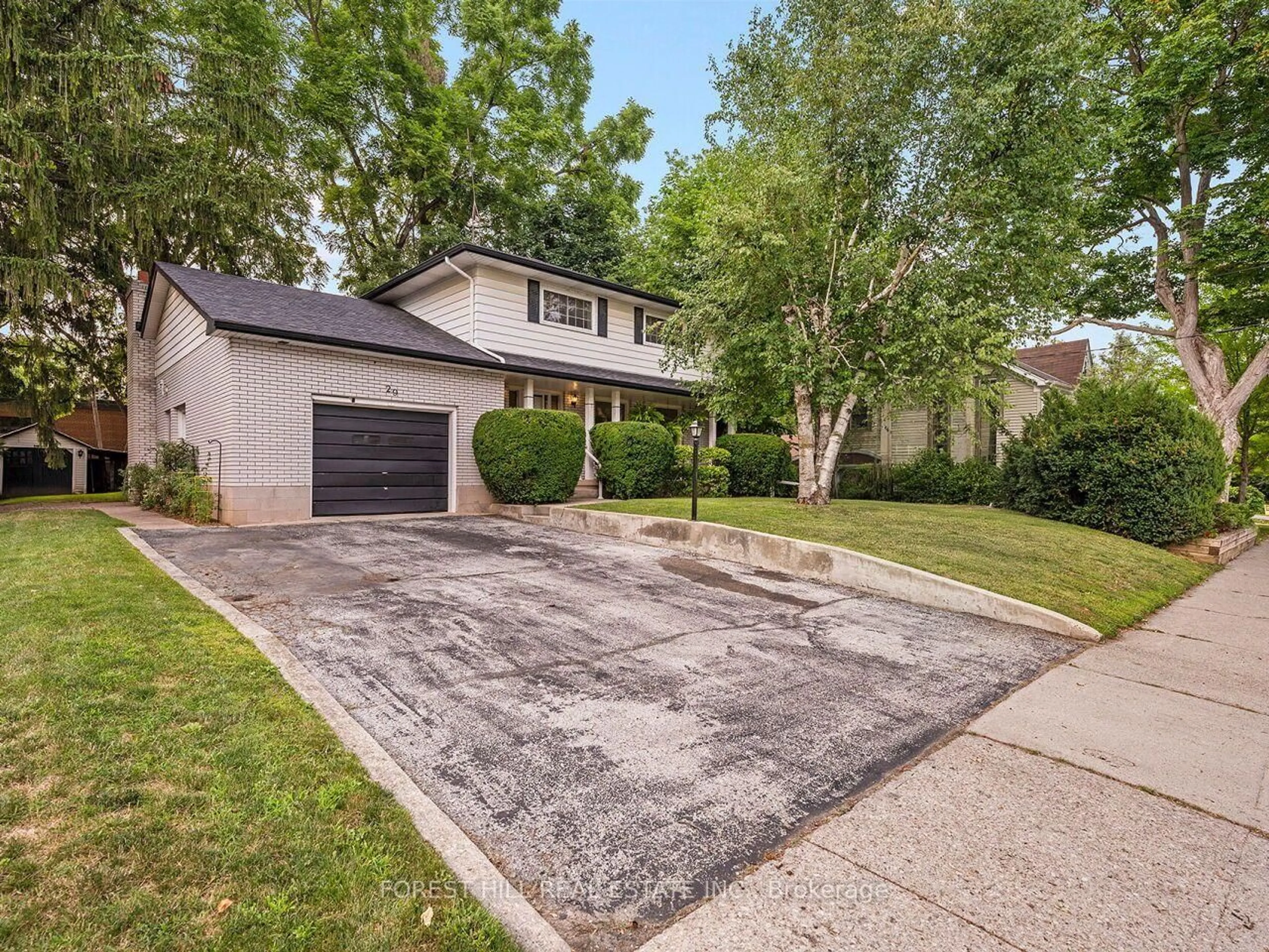 Home with brick exterior material, street for 29 Mary St, Milton Ontario L9T 1L6