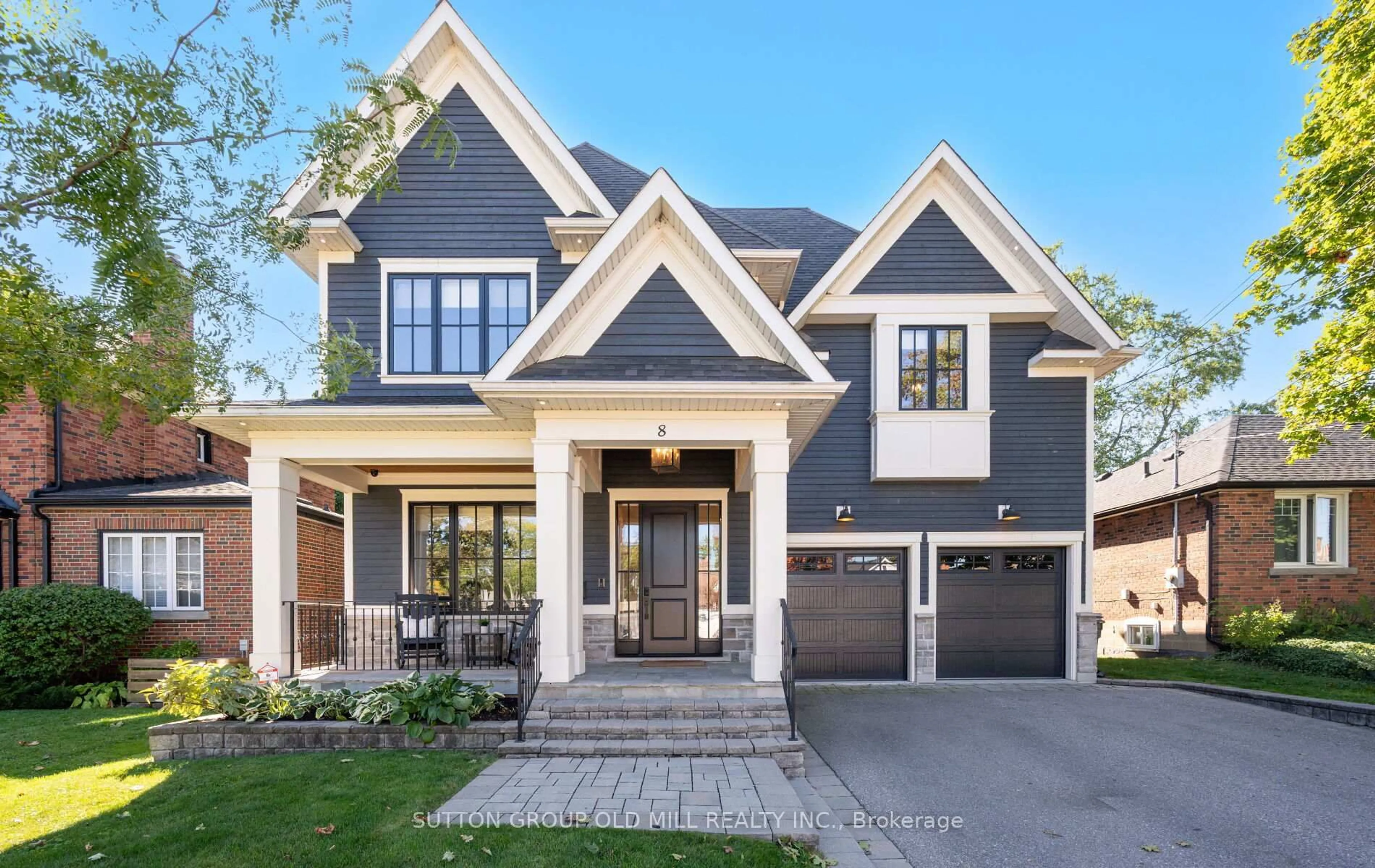Home with brick exterior material, street for 8 Cumberland Dr, Mississauga Ontario L5G 3M6