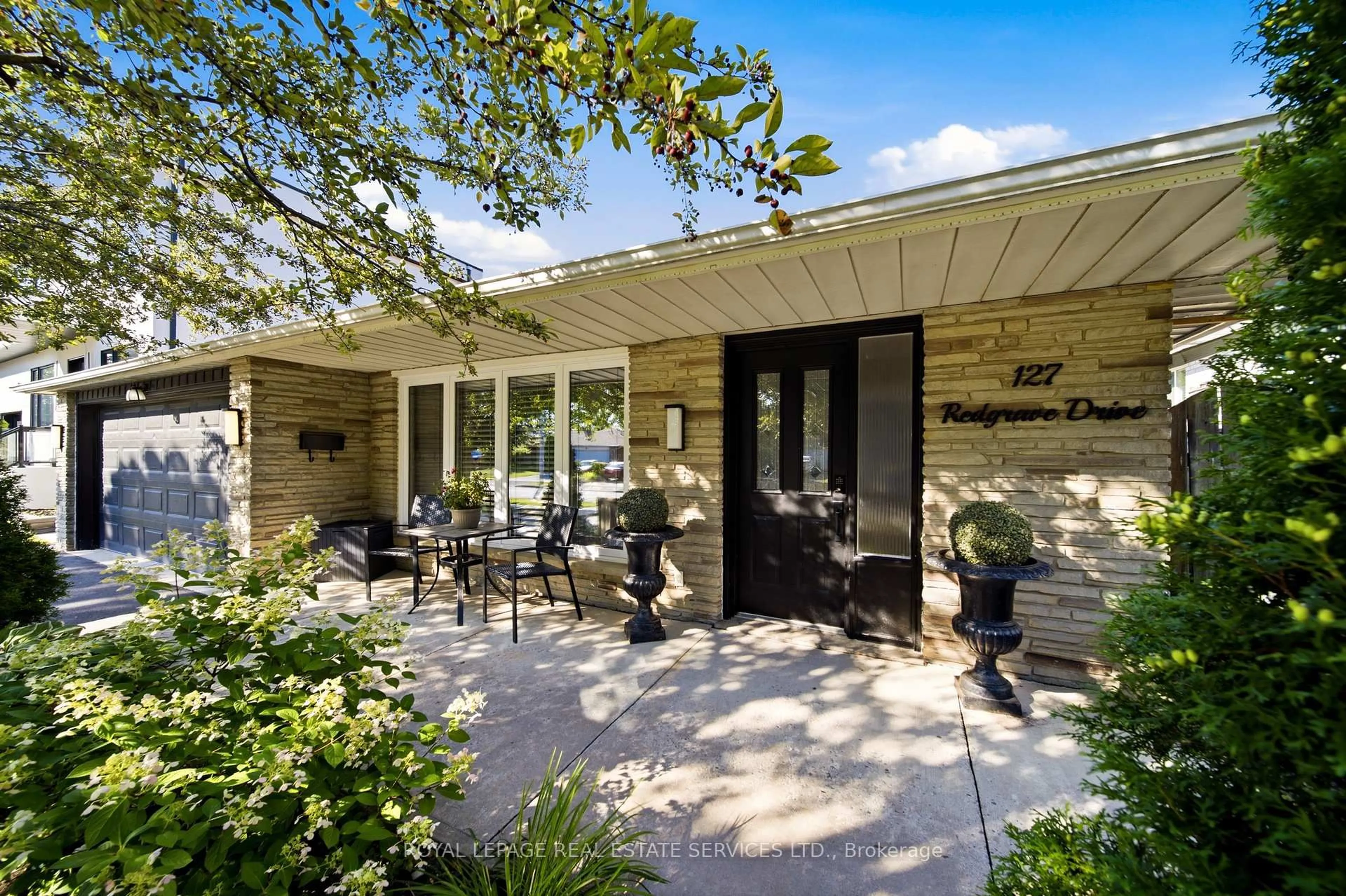 Patio, street for 127 Redgrave Dr, Toronto Ontario M9R 3V5