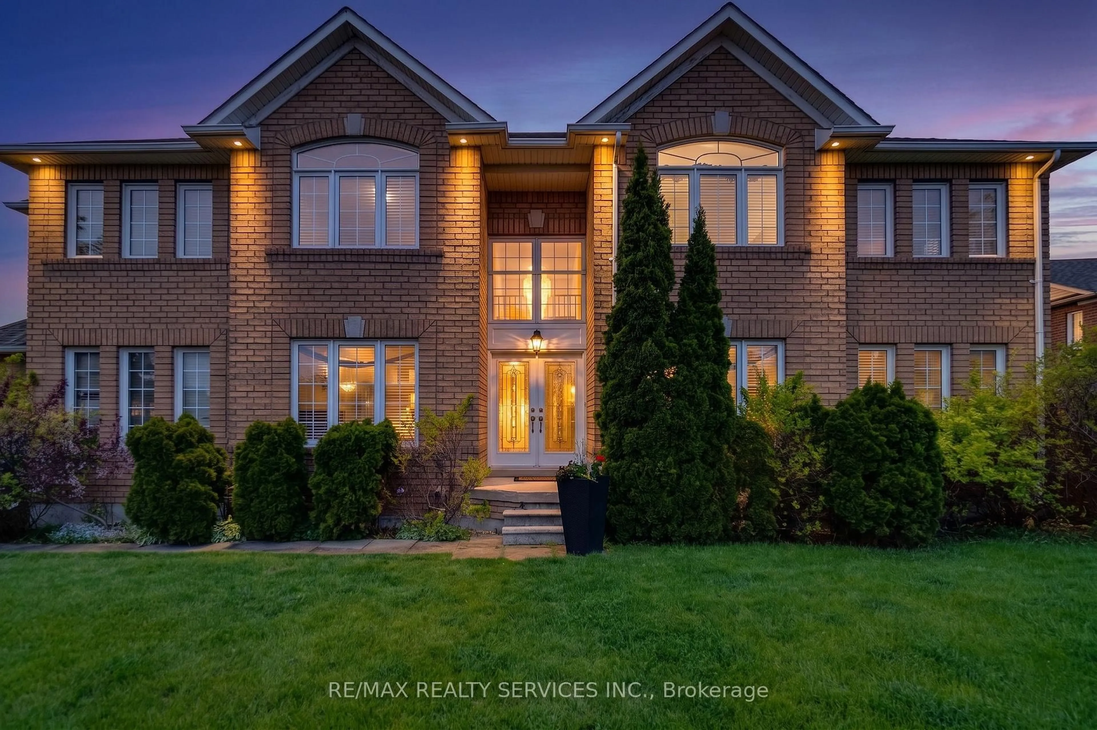 Home with brick exterior material, street for 7419 Black Walnut Tr, Mississauga Ontario L5N 8A4