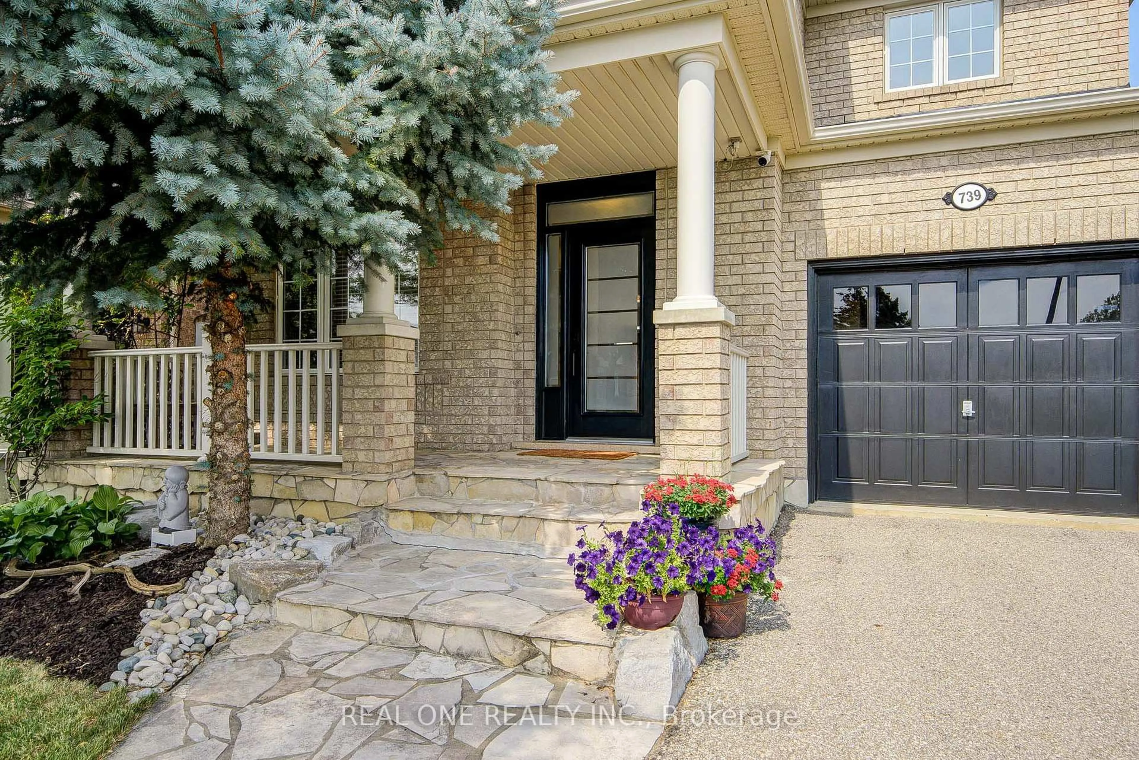 Home with brick exterior material, street for 739 Philbrook Dr, Milton Ontario L9T 0E9