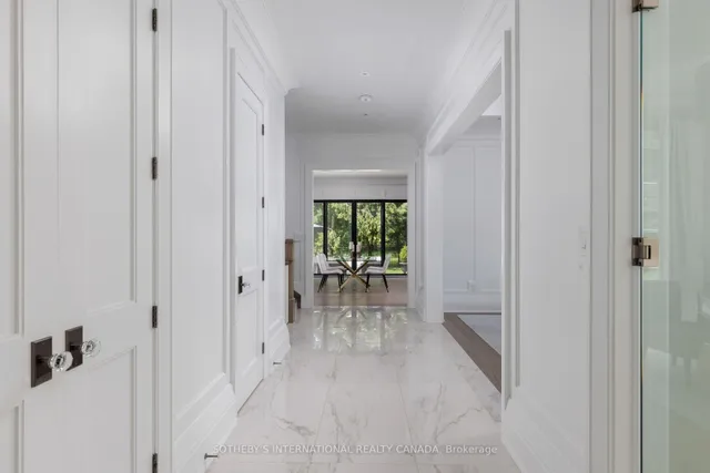 2B Fairway Rd, Toronto 5