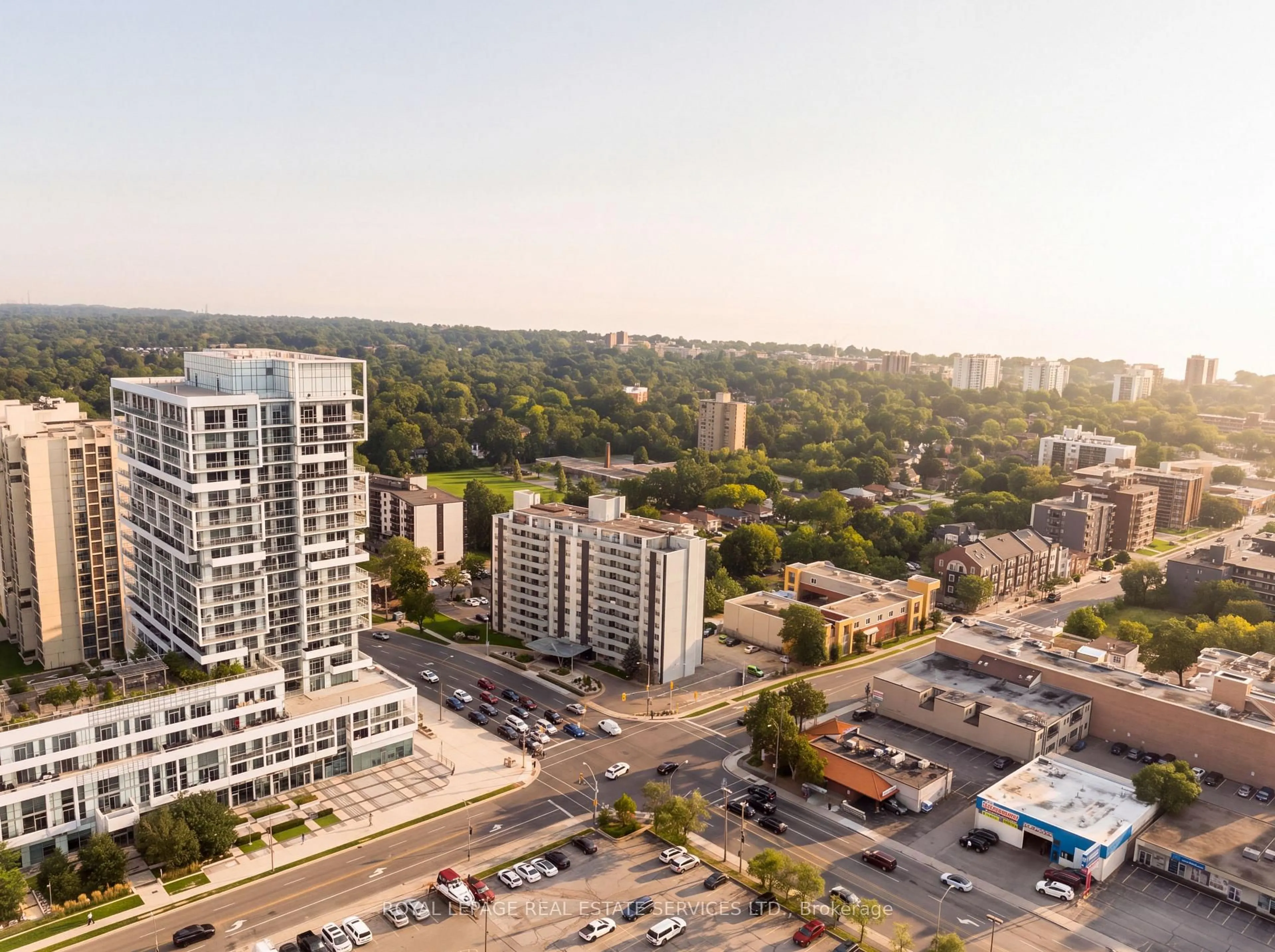 A pic from outside/outdoor area/front of a property/back of a property/a pic from drone, city buildings view from balcony for 55 Speers Rd #1310, Oakville Ontario L5K 3R6