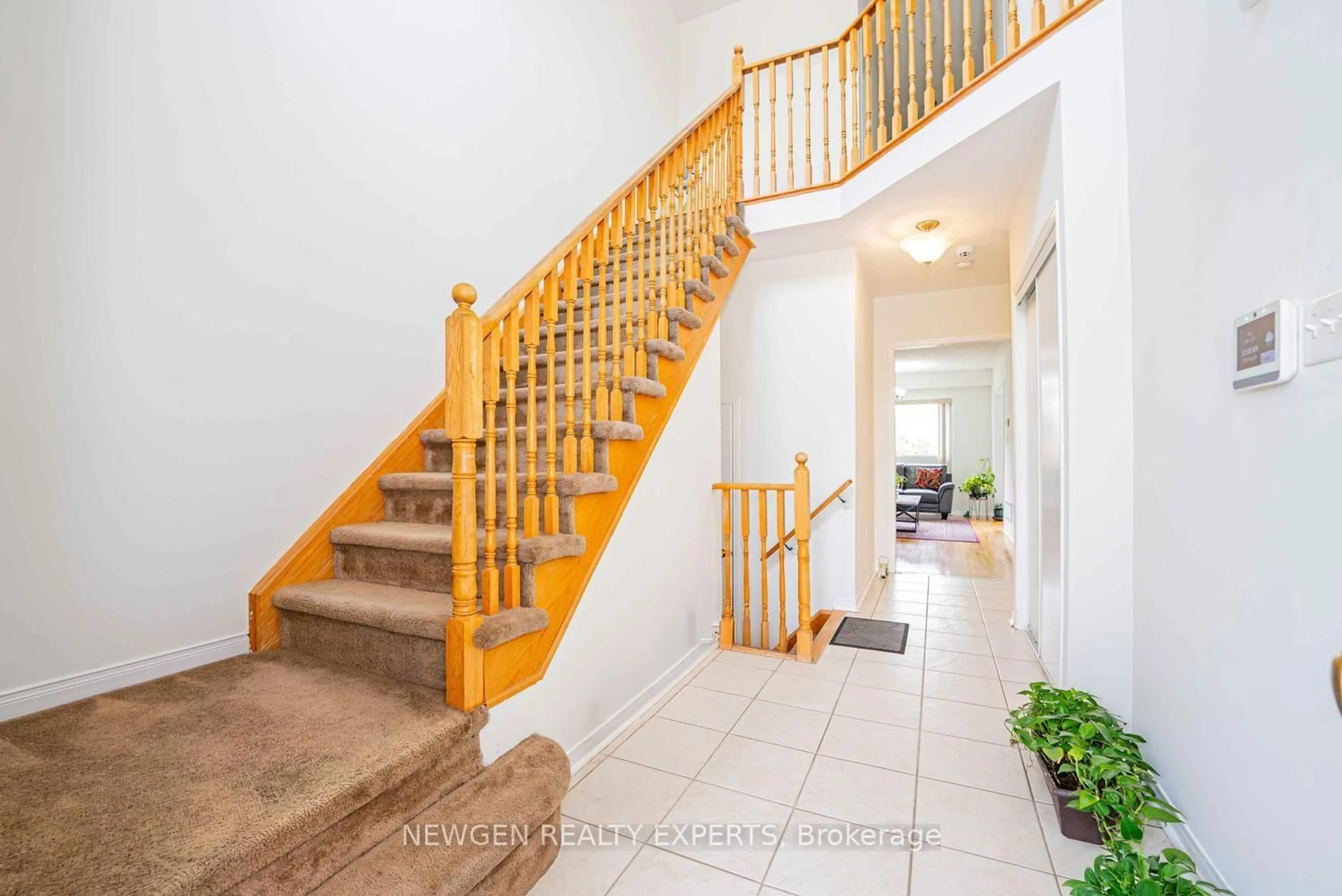 Unknown for 6039 COXSWAIN Cres, Mississauga Ontario L5V 2Z9