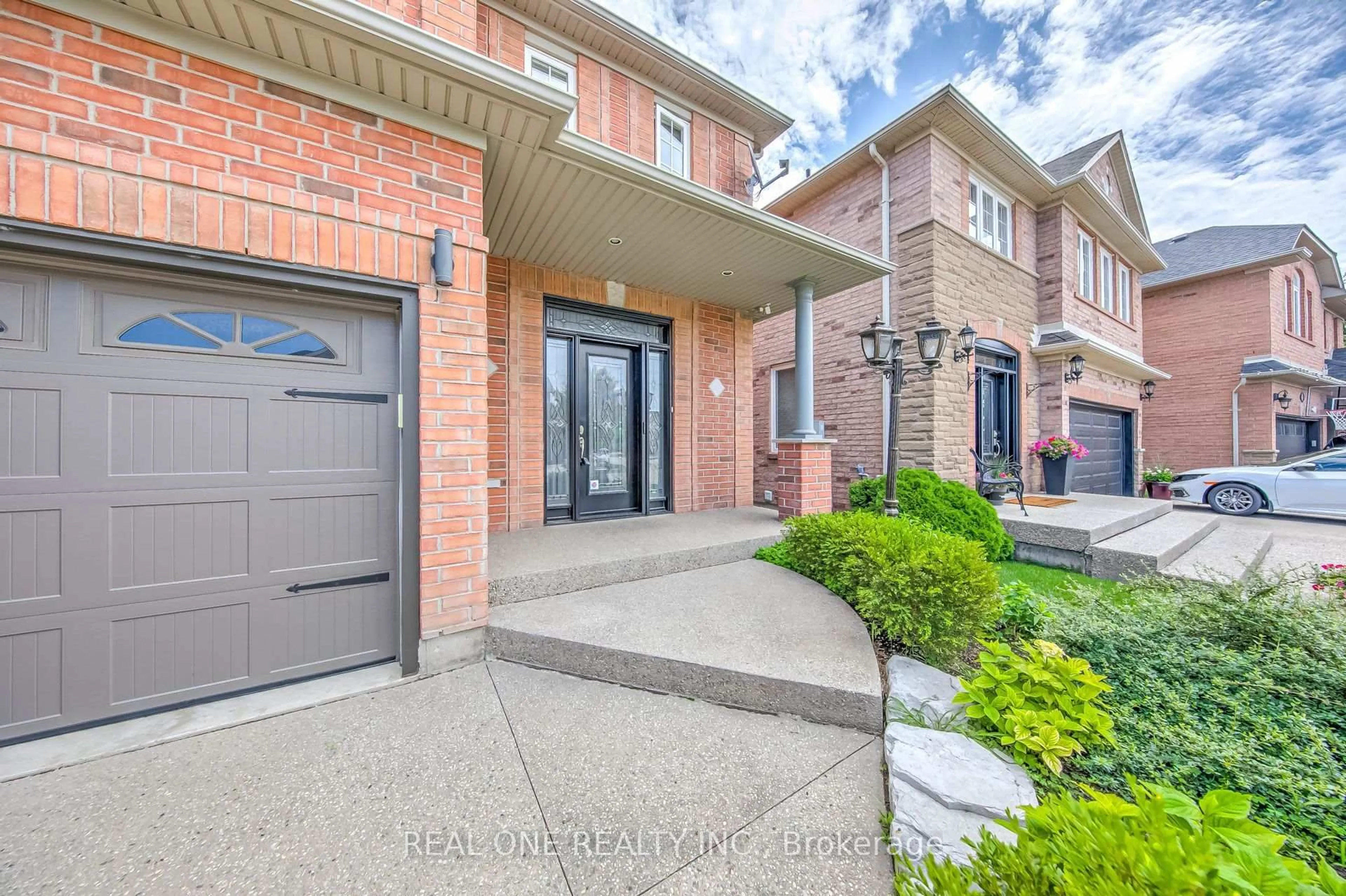 Home with brick exterior material, street for 1418 Gulledge Tr, Oakville Ontario L6M 3Z9