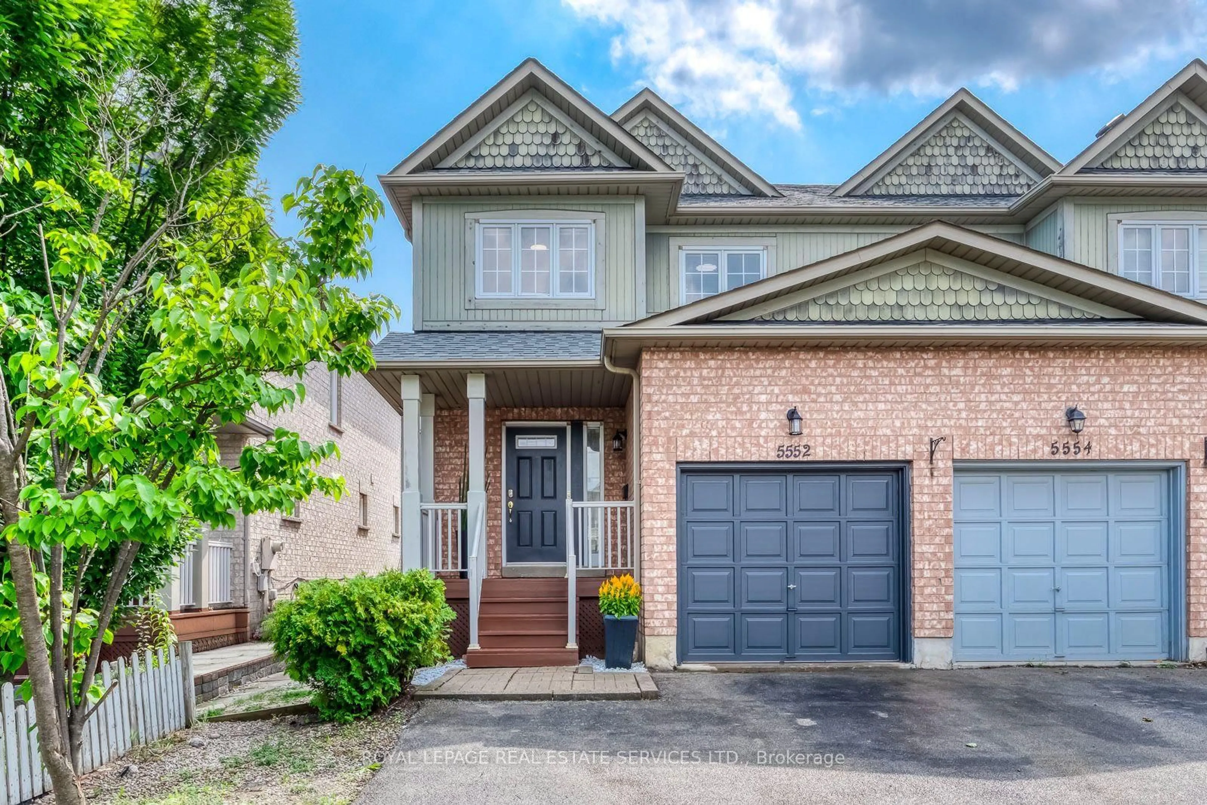 Home with brick exterior material, street for 5552 Northrise Rd, Mississauga Ontario L5M 6E2