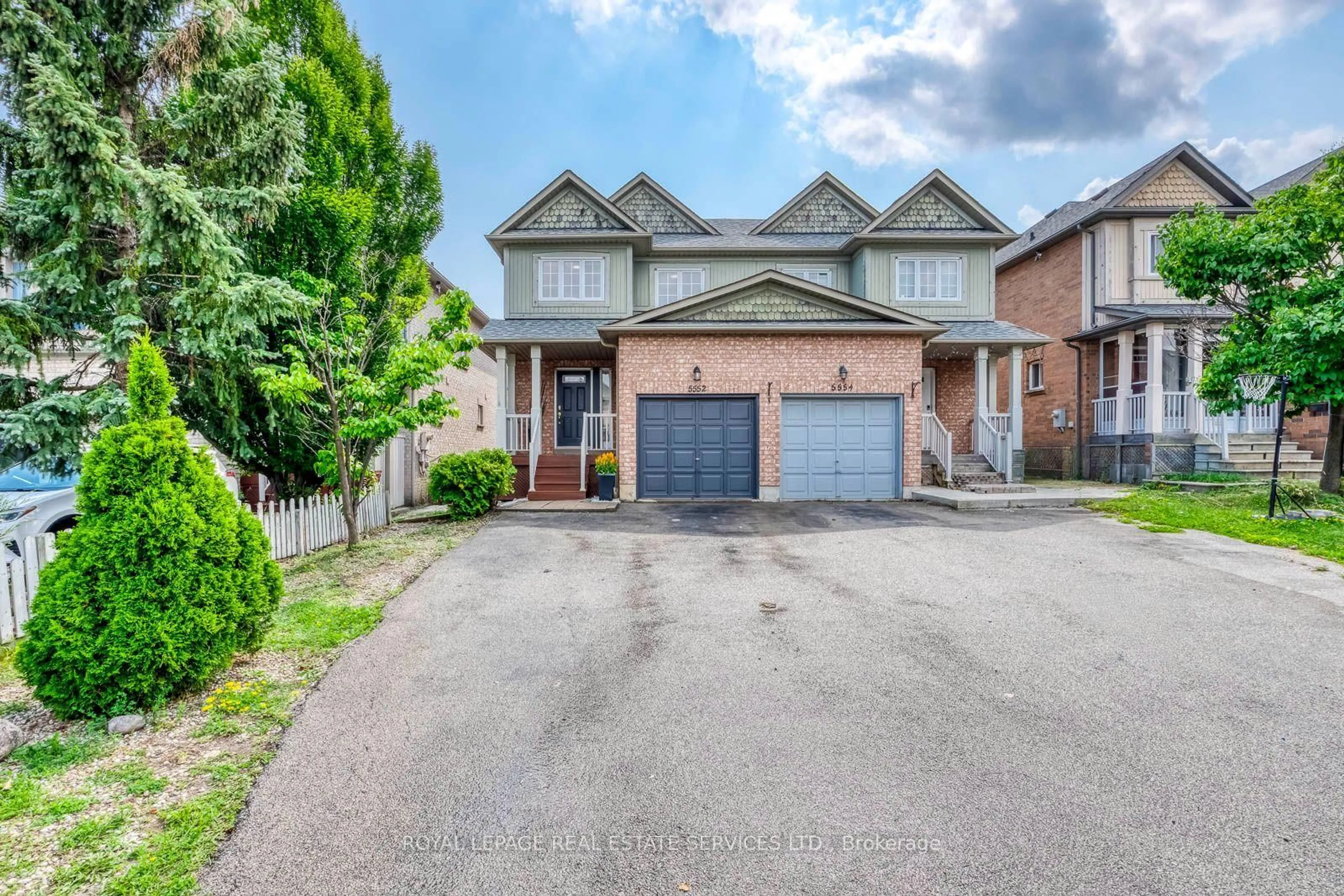 Home with brick exterior material, street for 5552 Northrise Rd, Mississauga Ontario L5M 6E2