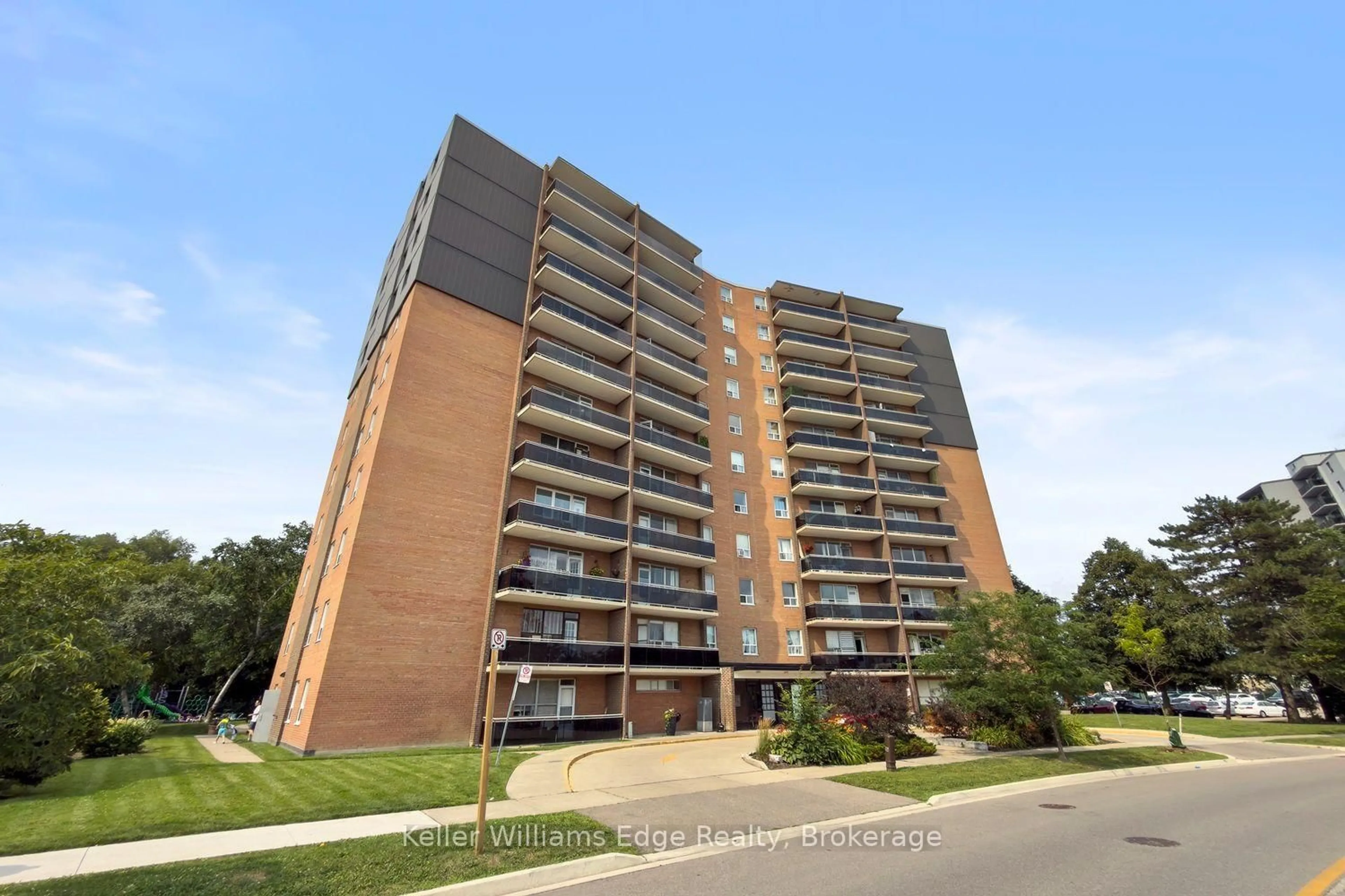 Unknown for 3145 Queen Frederica Dr #608, Mississauga Ontario L4Y 3A7