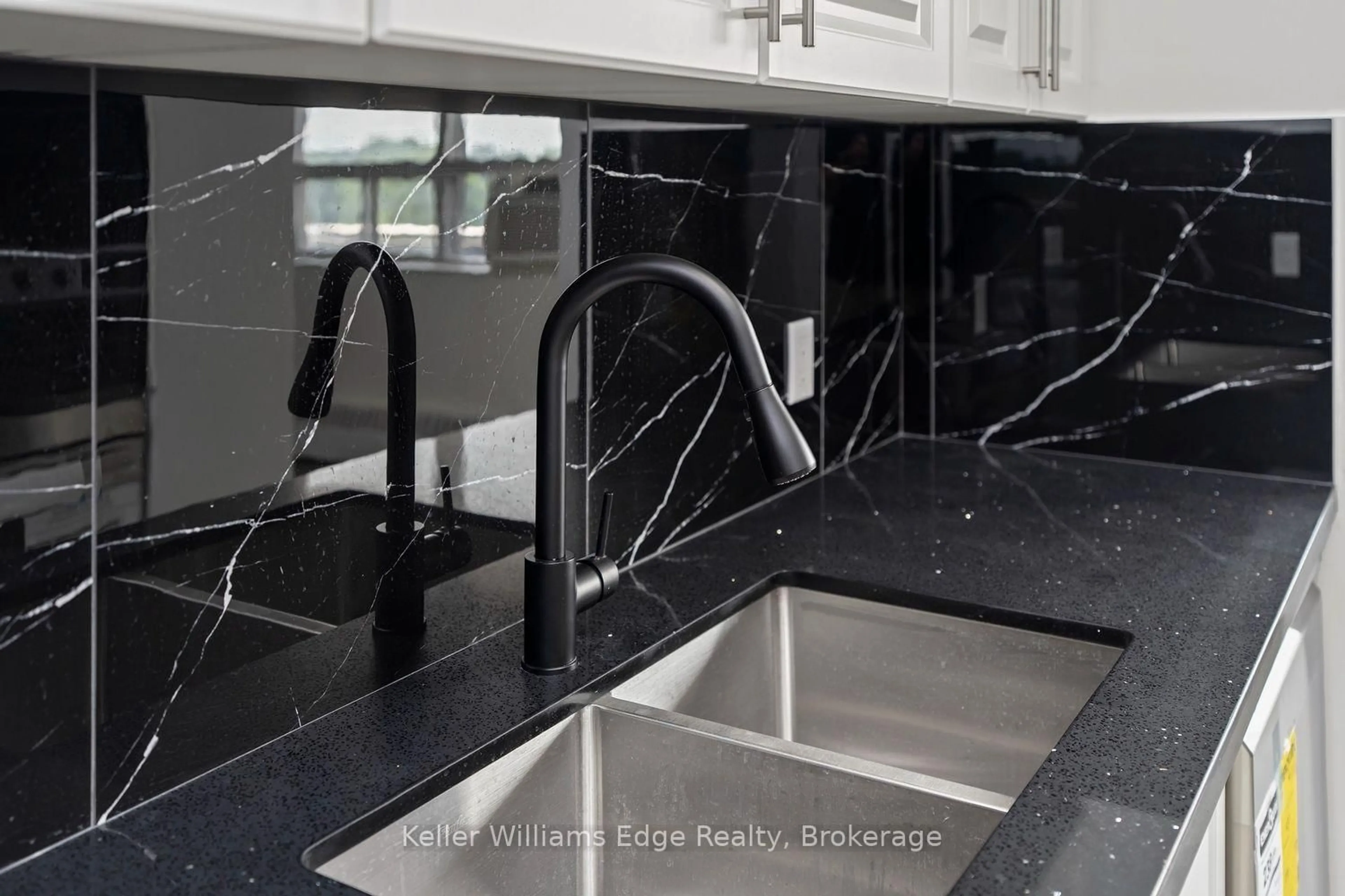 Contemporary kitchen, ceramic/tile floor for 3145 Queen Frederica Dr #608, Mississauga Ontario L4Y 3A7