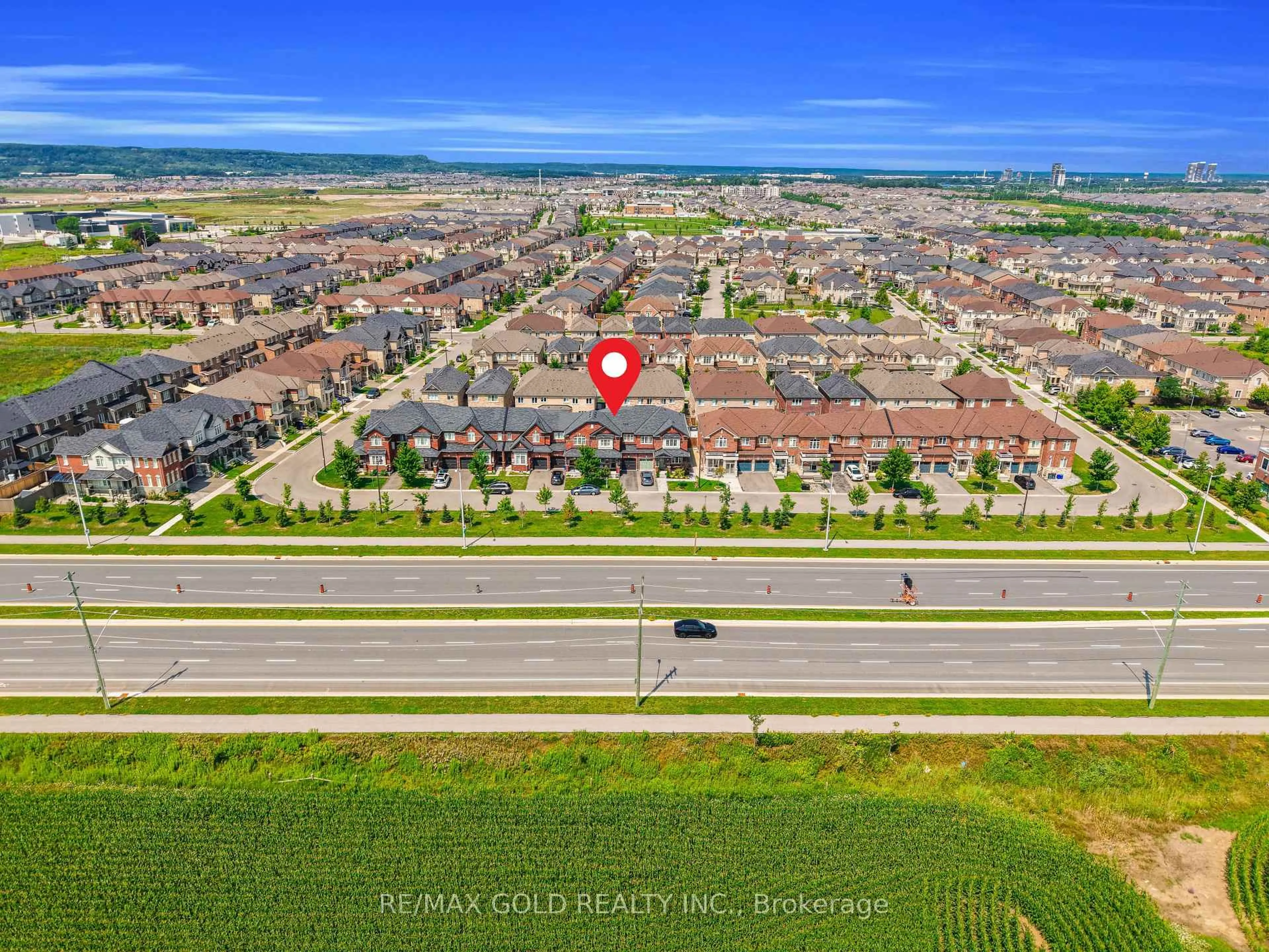 A pic from outside/outdoor area/front of a property/back of a property/a pic from drone, unknown for 1625 Sorensen Crt, Milton Ontario L9E 1G8
