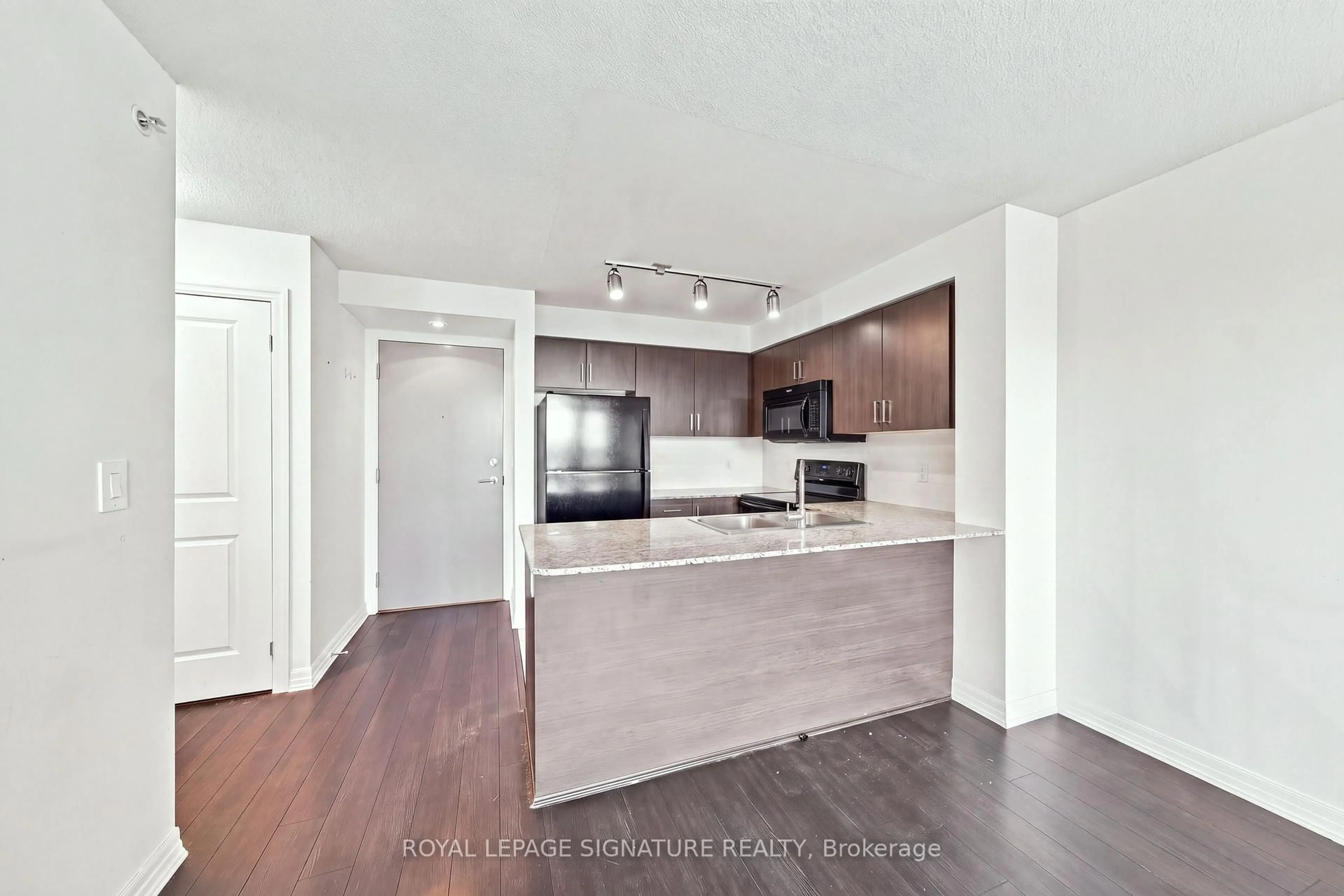 Open concept kitchen, unknown for 80 Esther Lorrie Dr #417, Toronto Ontario M9W 0C6