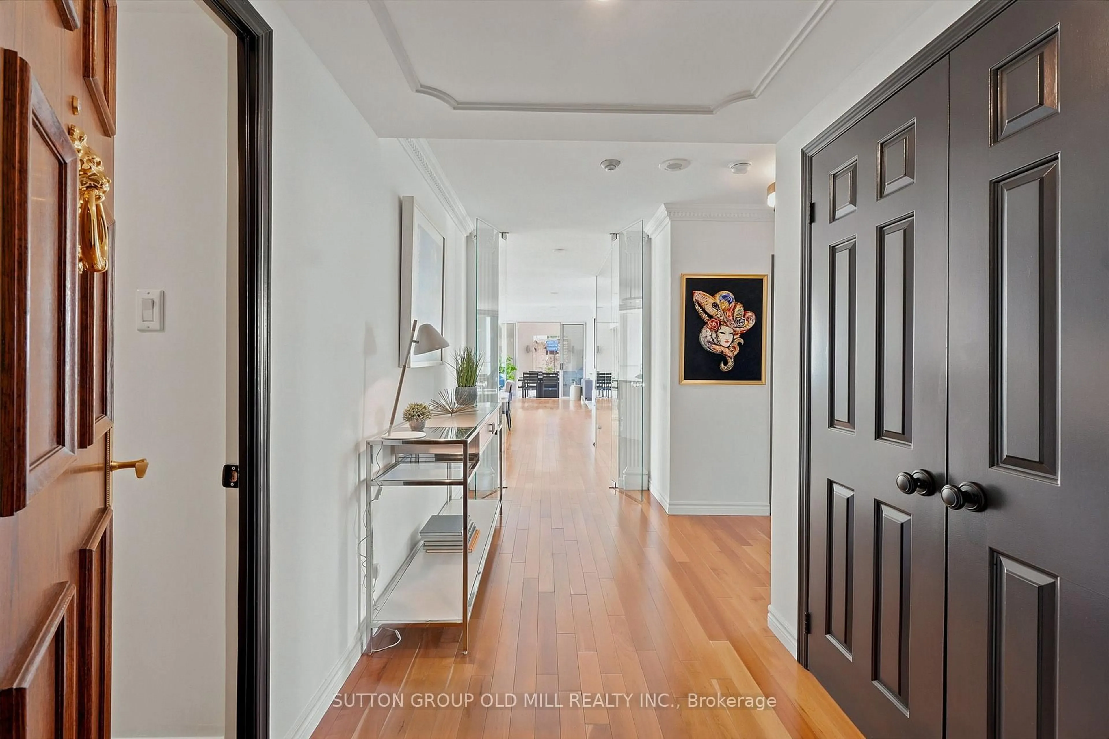 Indoor entryway for 2285 Lake Shore Blvd #1908, Toronto Ontario M8V 3X9