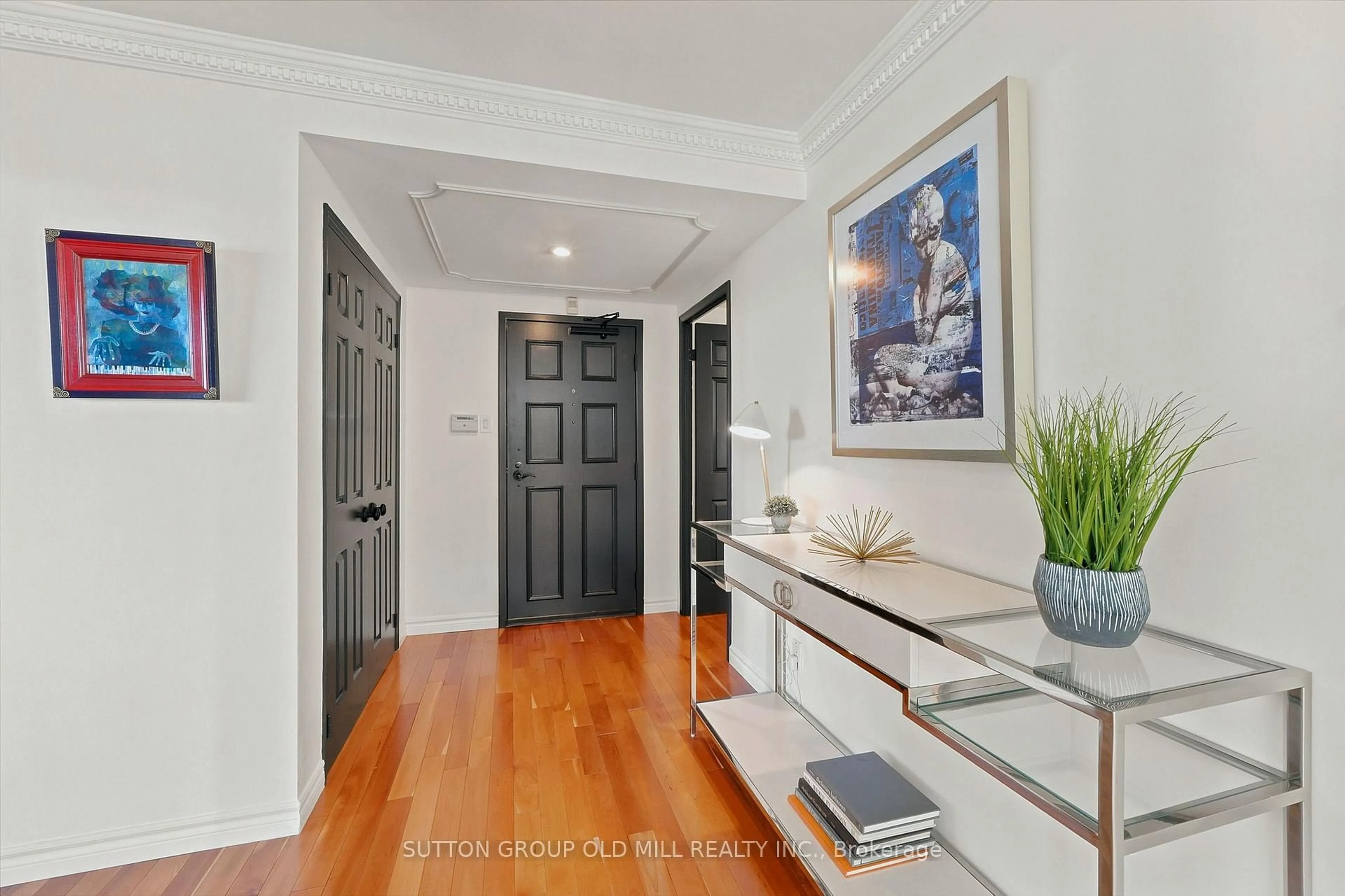 Indoor entryway for 2285 Lake Shore Blvd #1908, Toronto Ontario M8V 3X9