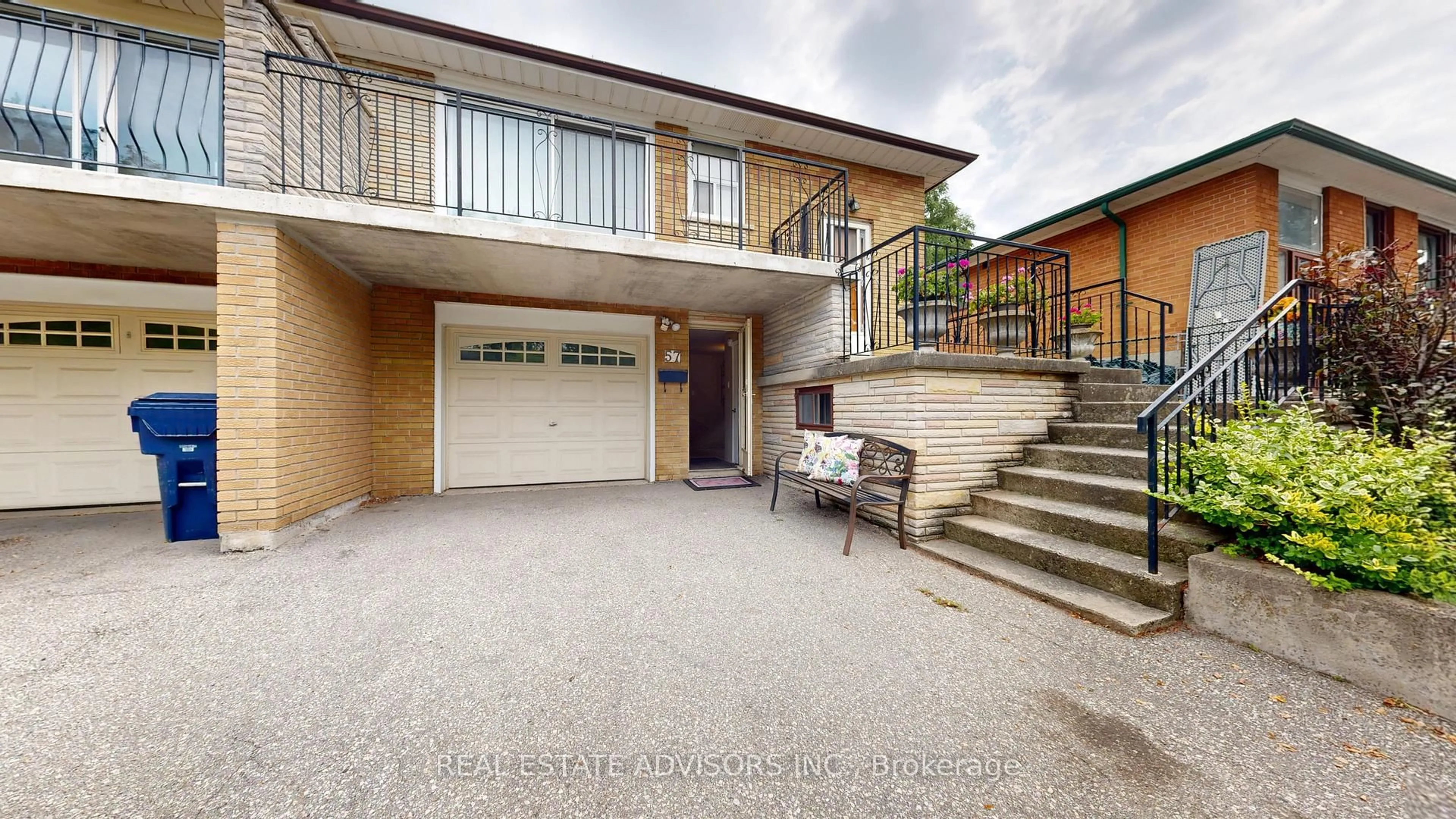 Unknown for 57 Hucknall Rd, Toronto Ontario M3J 1W1