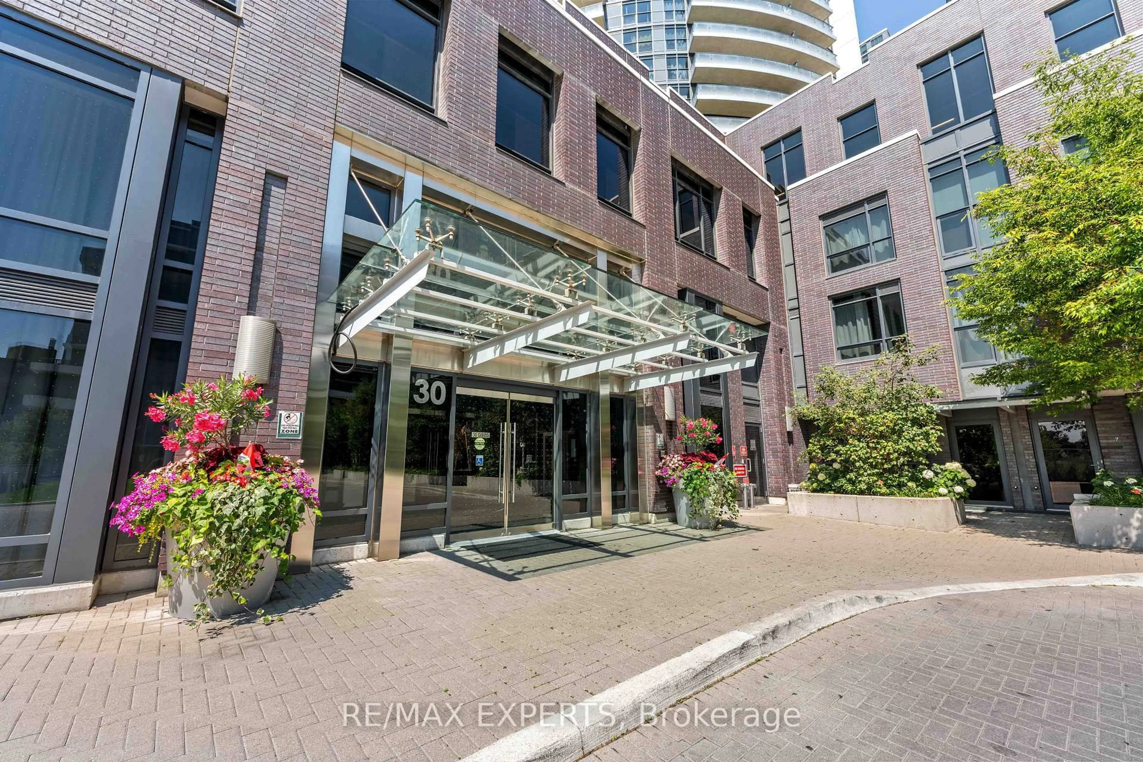 Indoor foyer for 30 Gibbs Rd #1902, Toronto Ontario M9B 0E4