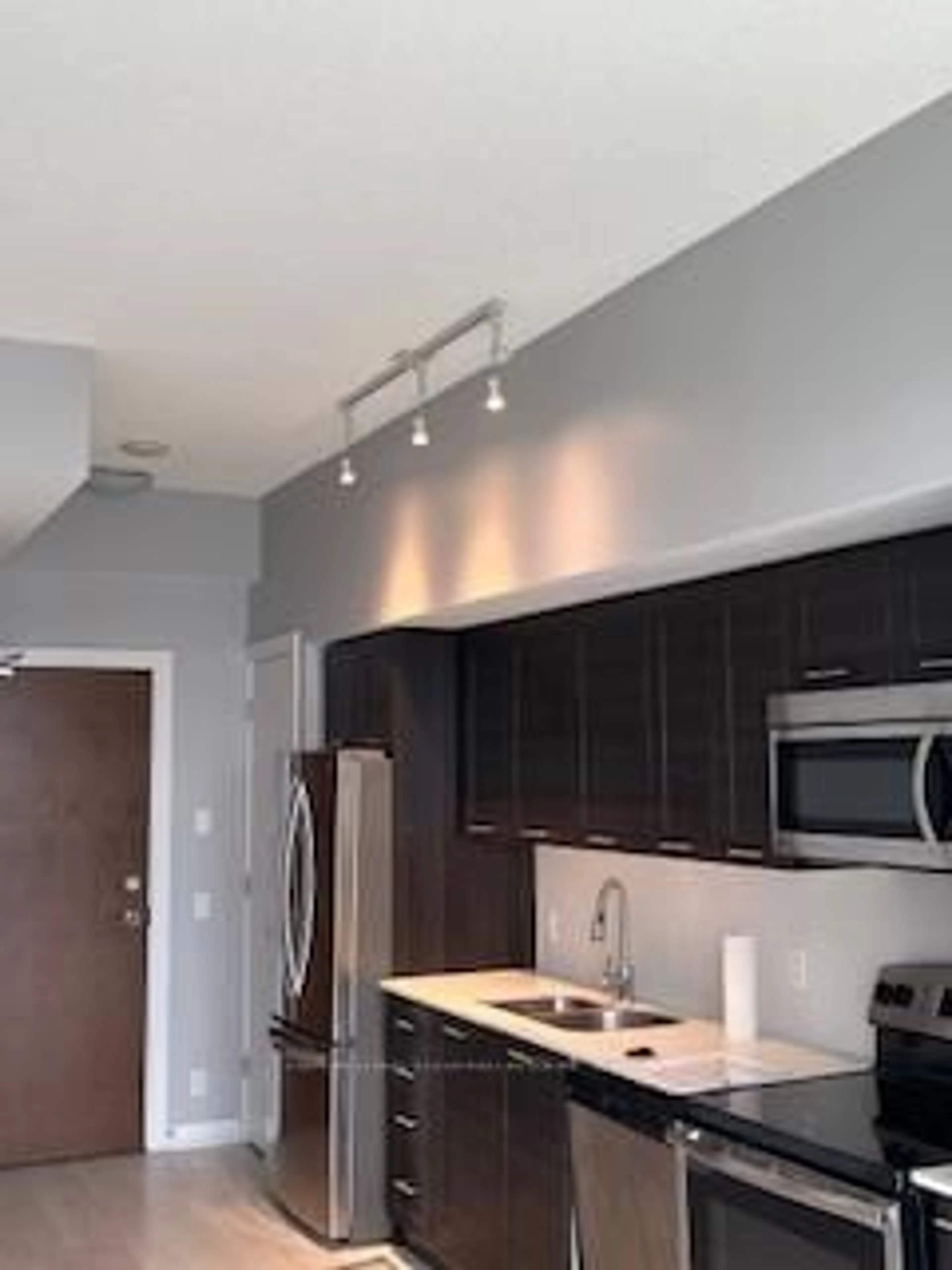 Unknown for 2220 Lakeshore Blvd #2810, Toronto Ontario M8V 0C1