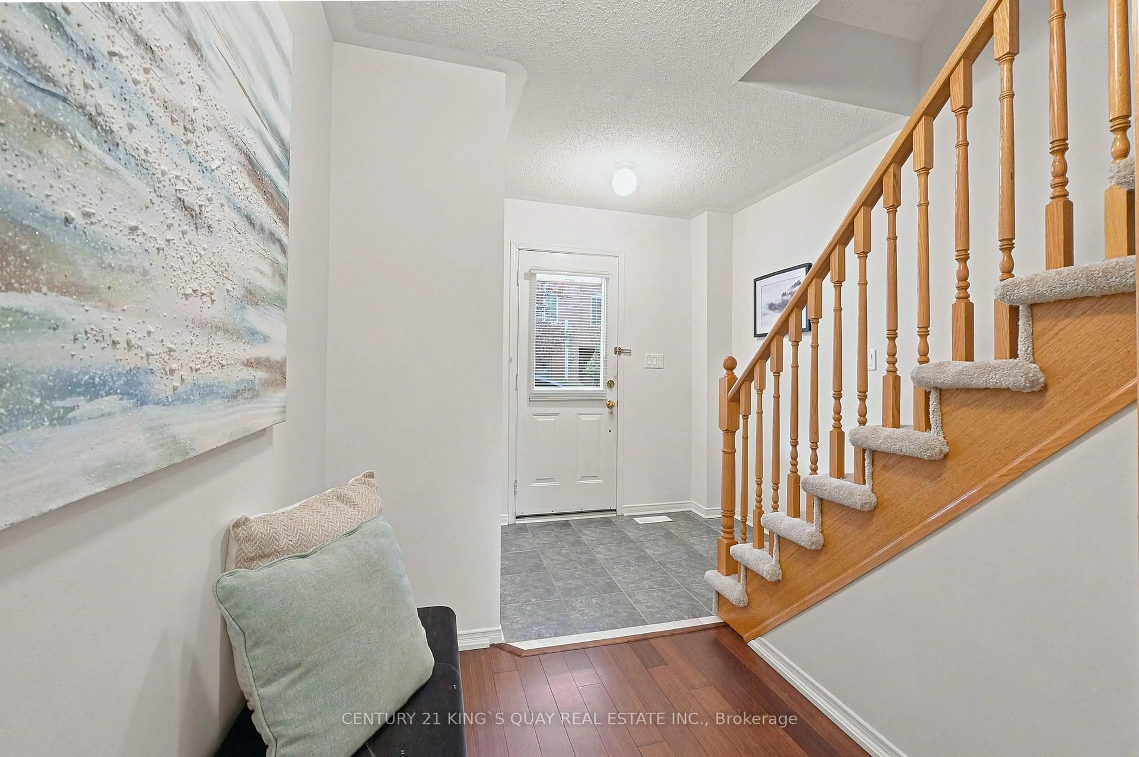 Indoor entryway for 619 Evans Ave #22, Toronto Ontario M8W 2W4