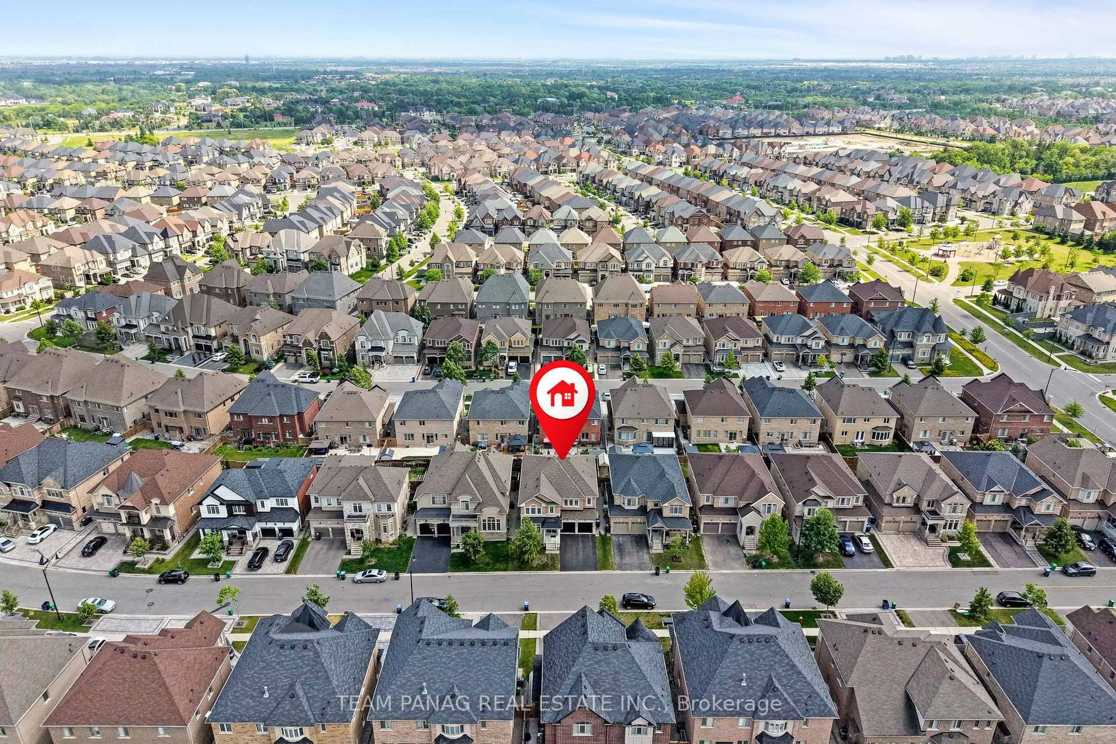A pic from outside/outdoor area/front of a property/back of a property/a pic from drone, street for 13 Venue Rd, Brampton Ontario L6P 4E5