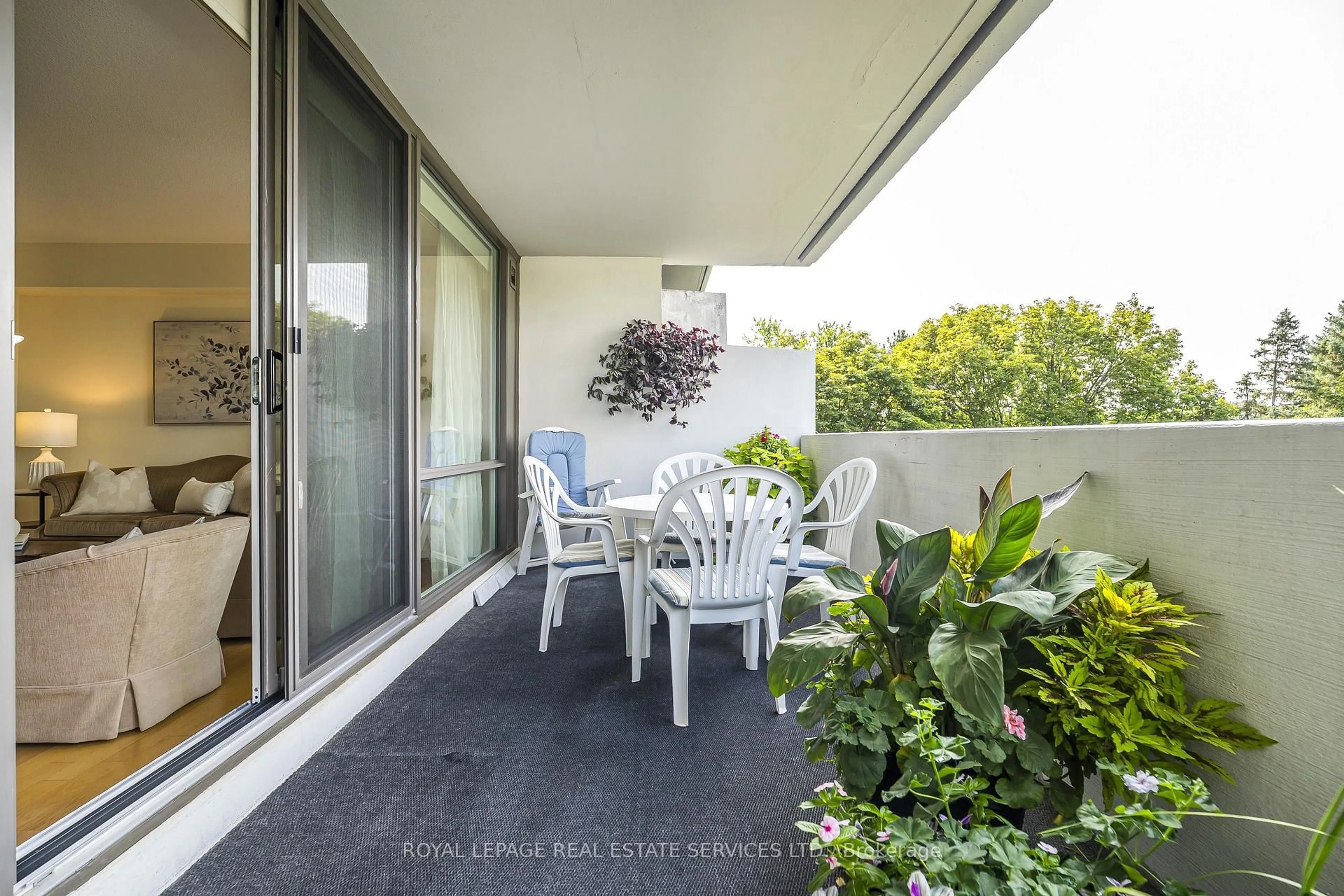 Balcony in the apartment, street for 250 Scarlett Rd #513, Toronto Ontario M6N 4X5
