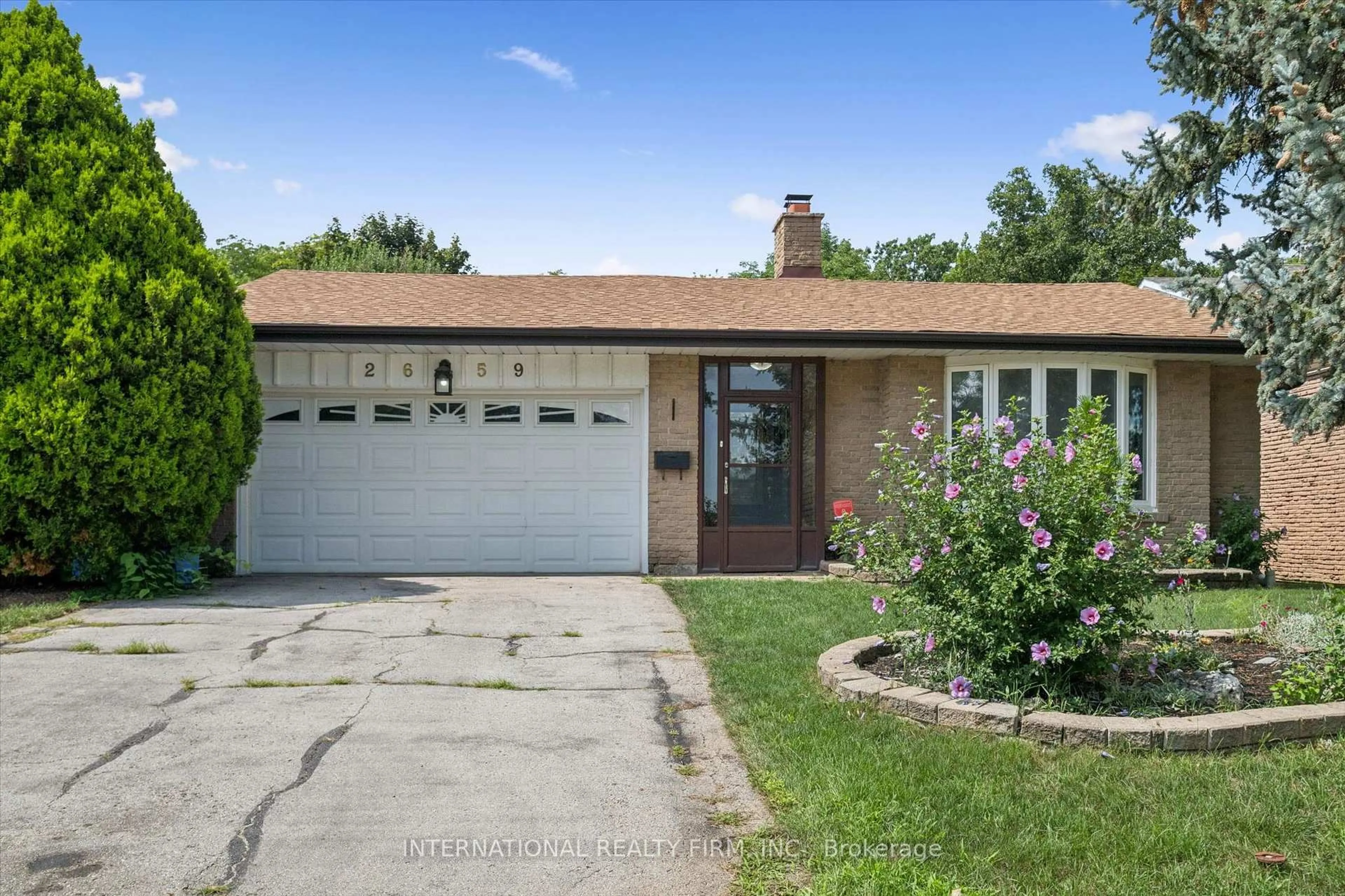 Home with brick exterior material, street for 2659 Constable Rd, Mississauga Ontario L5J 1W3