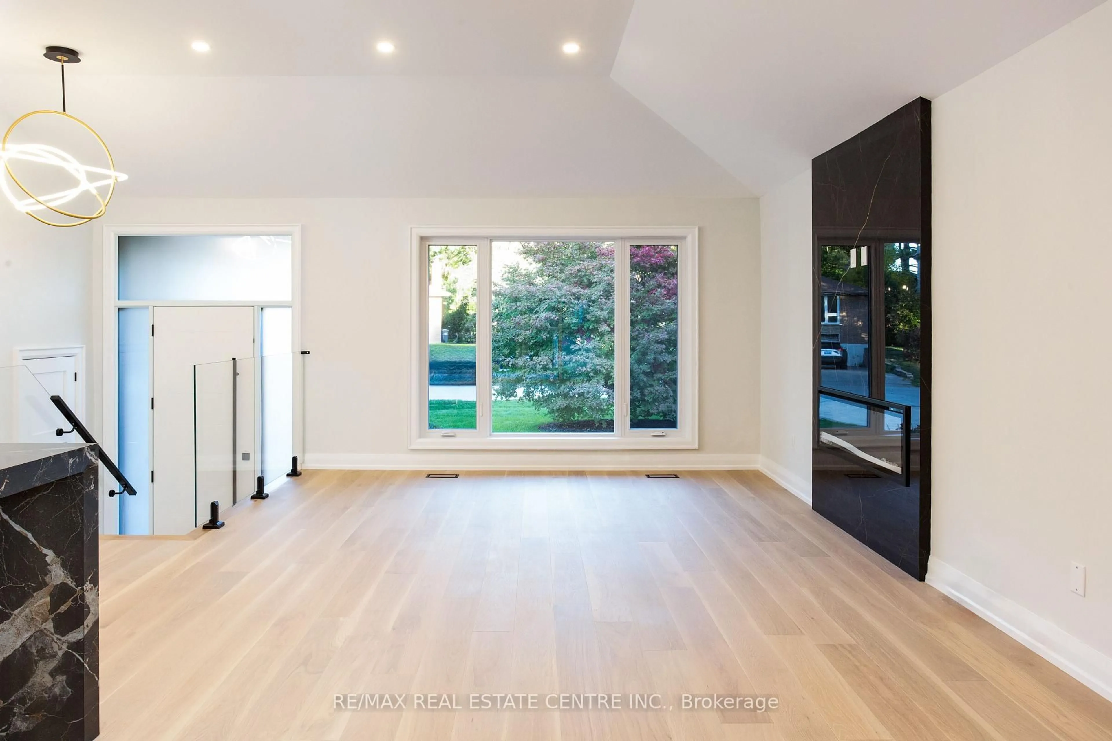 Unknown for 446 Willis Dr, Oakville Ontario L6L 4V5