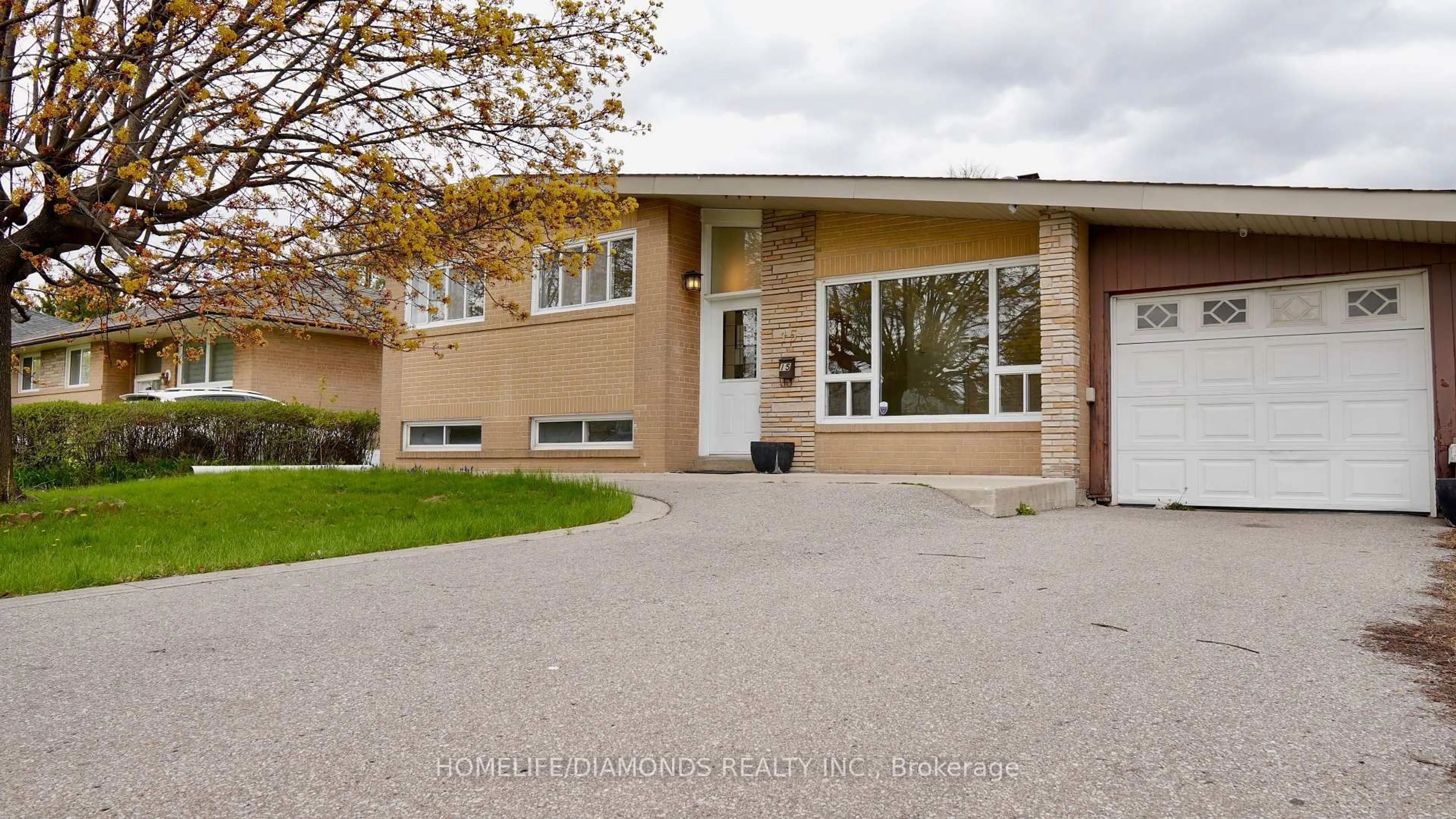 Home with brick exterior material, street for 15 ATHLONE Ave, Brampton Ontario L6T 2N5