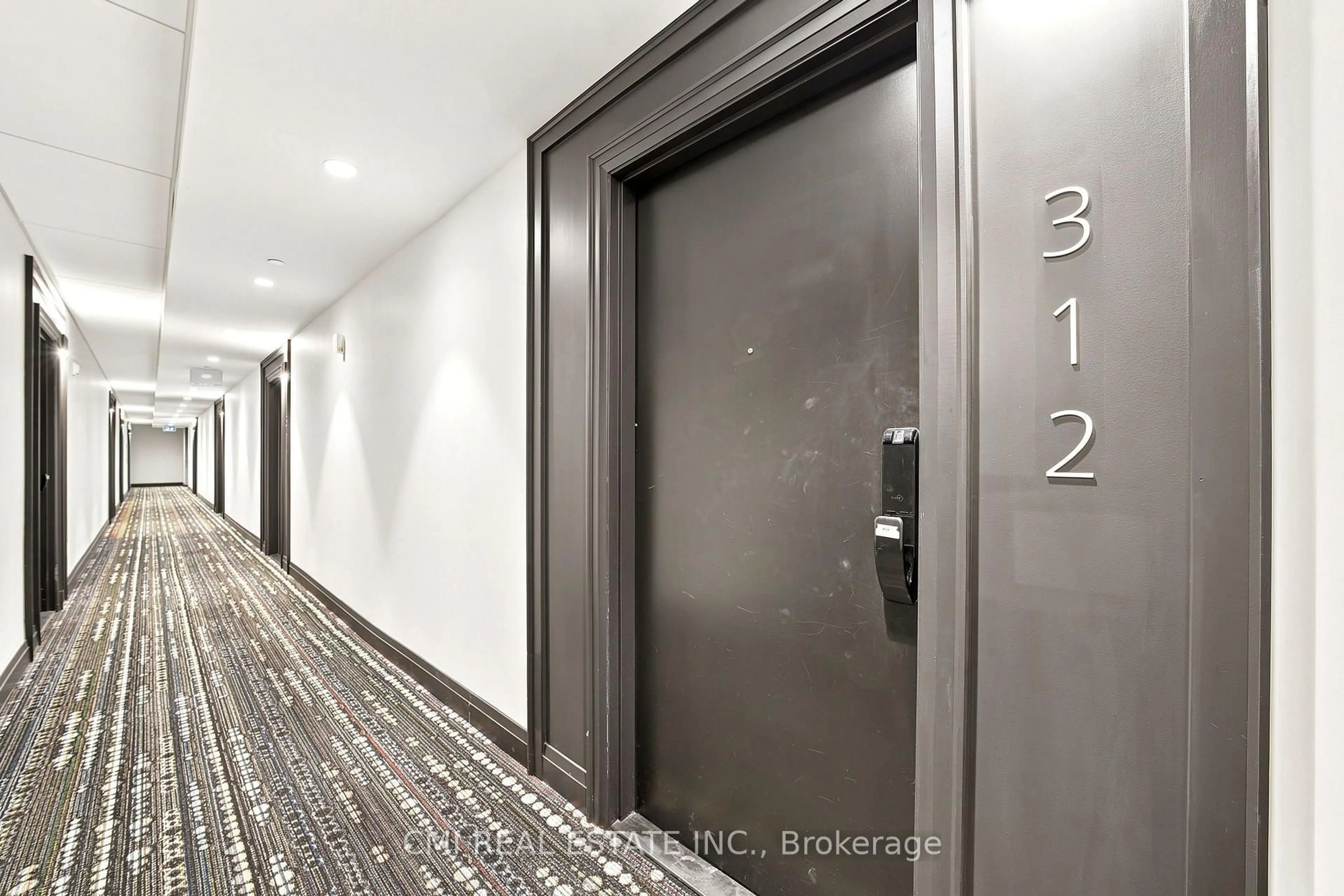 Indoor foyer for 470 Gordon Krantz Ave #312, Milton Ontario L9E 1Z3