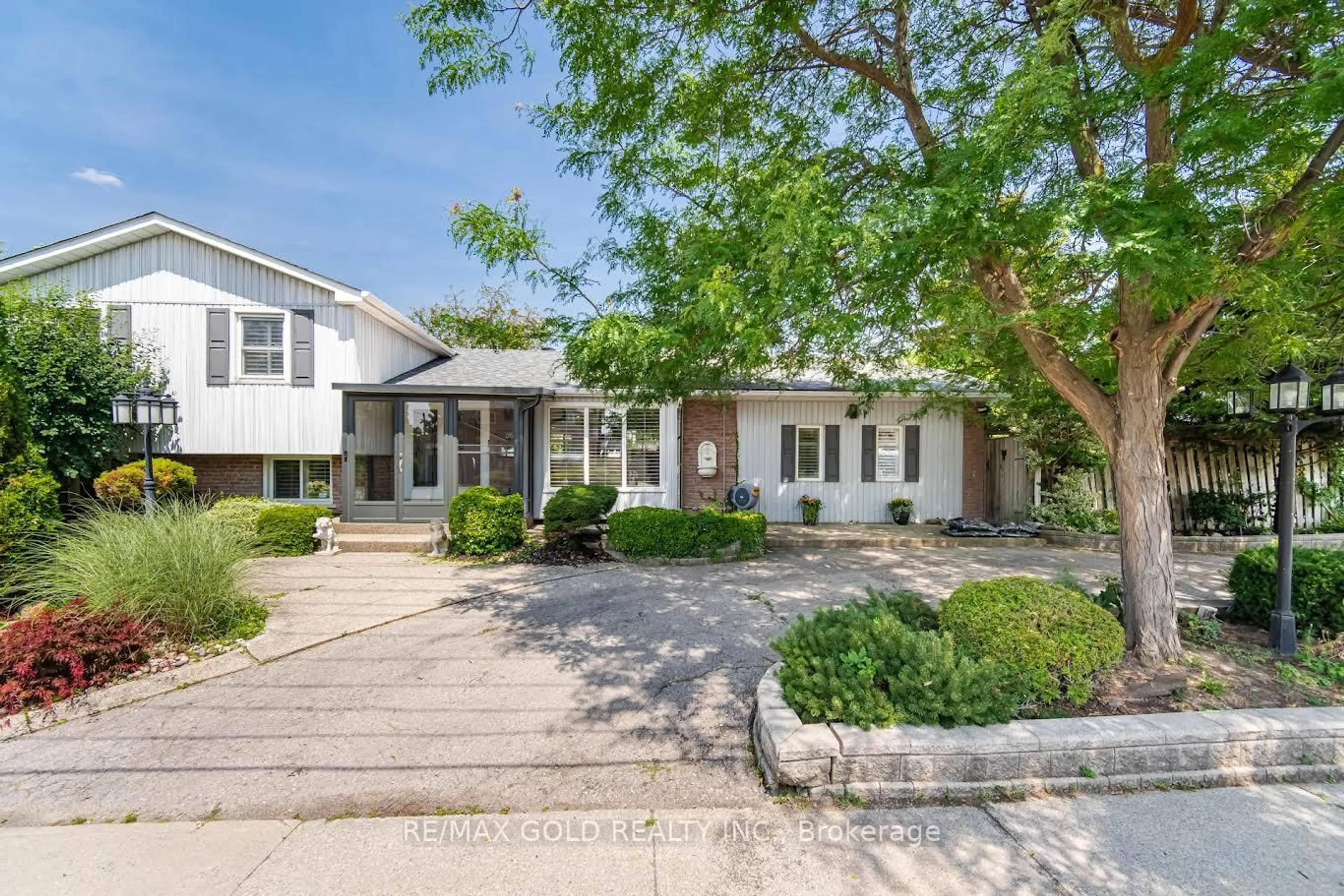 Unknown for 2395 Stillmeadow Rd, Mississauga Ontario L5B 2A8