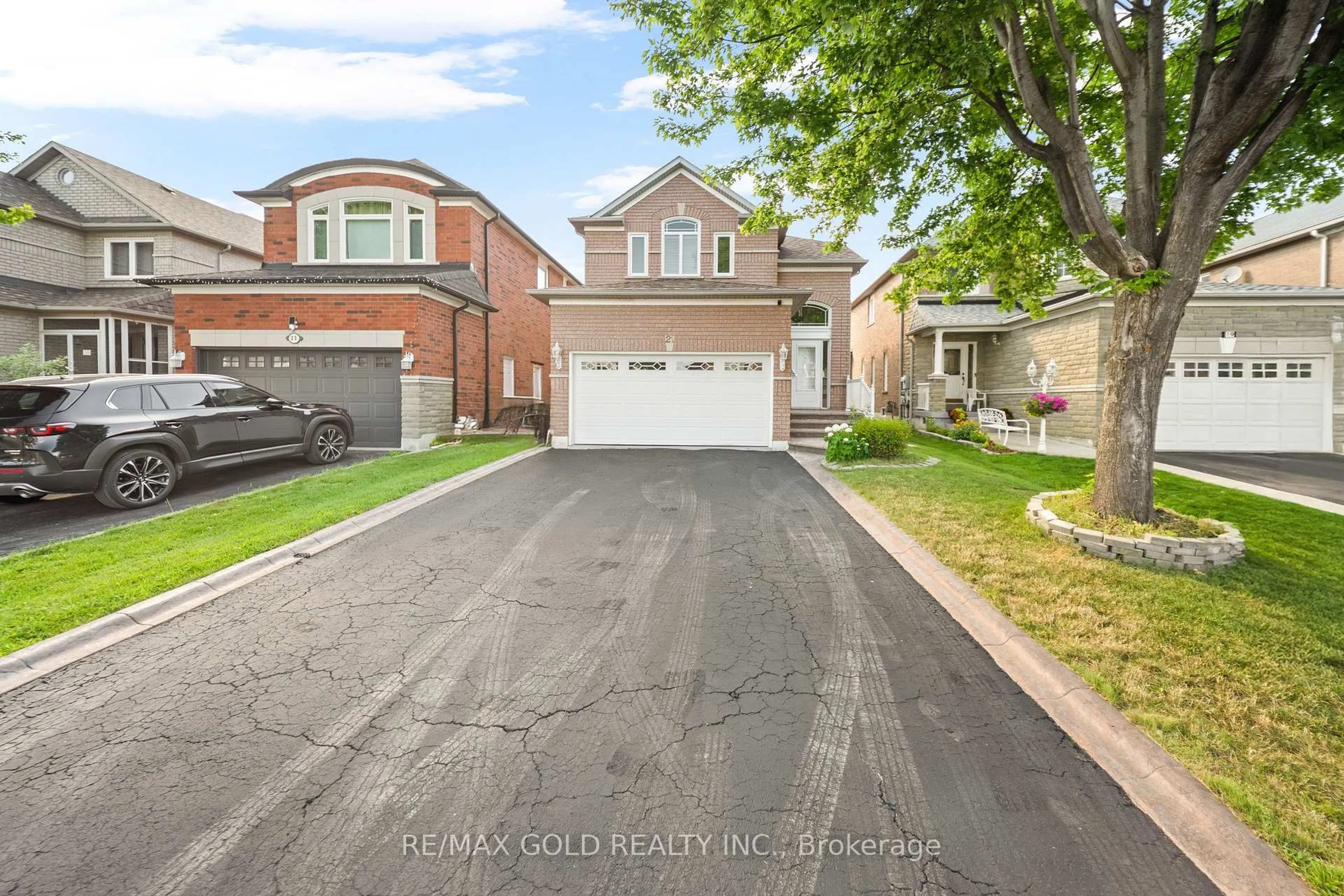 Home with brick exterior material, street for 21 Pacific Wind Cres, Brampton Ontario L6R 1Z9