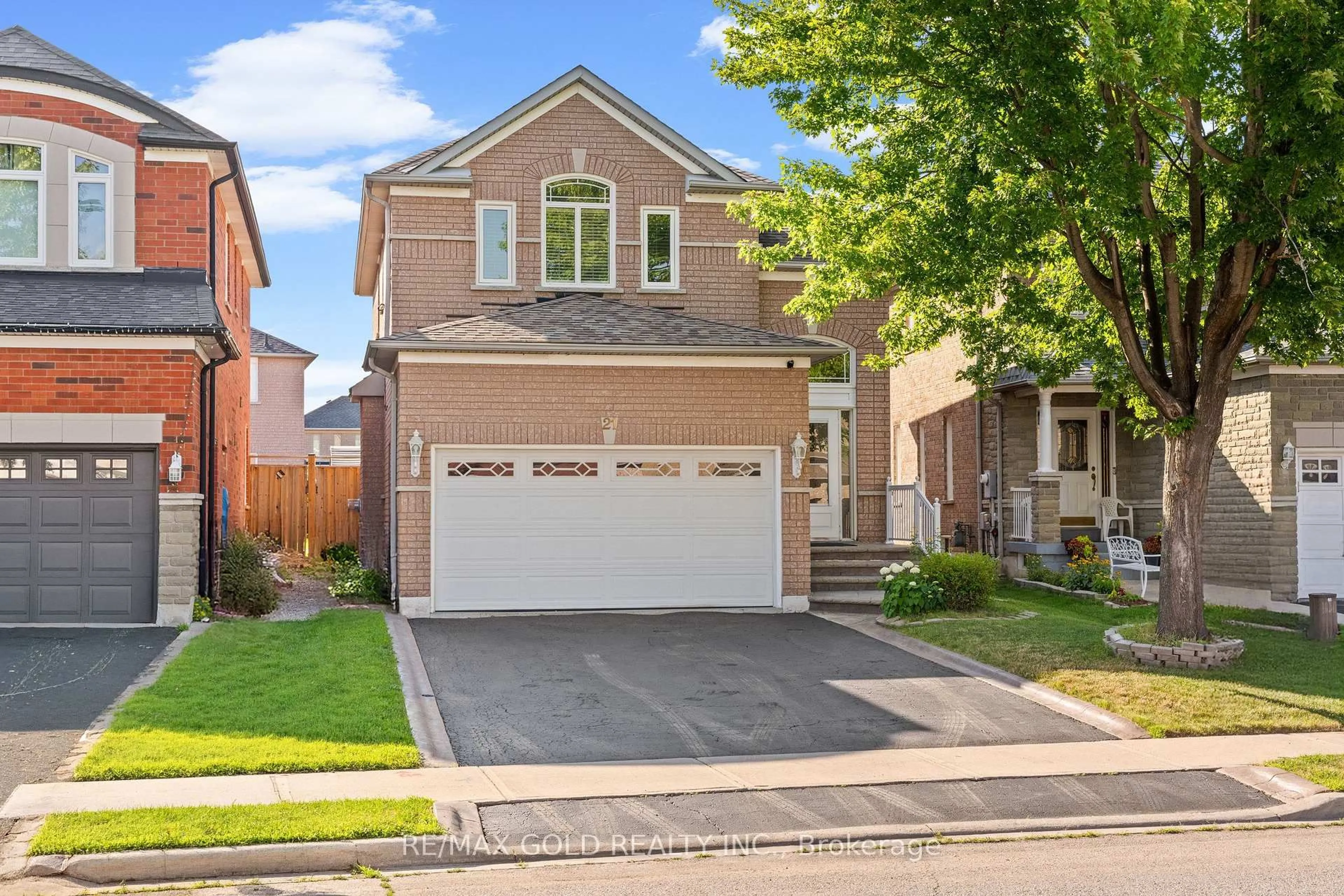 Unknown for 21 Pacific Wind Cres, Brampton Ontario L6R 1Z9