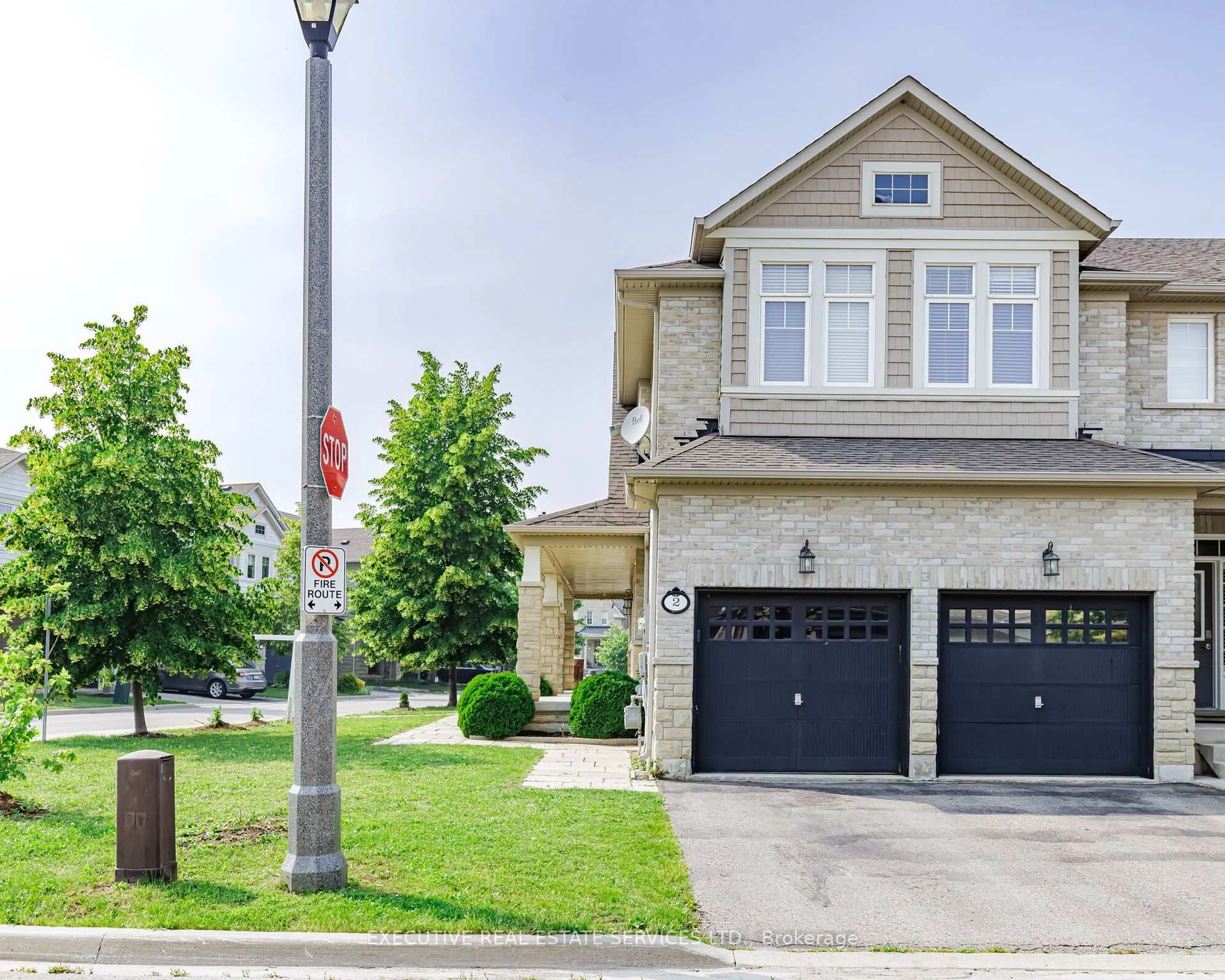 Home with brick exterior material, street for 2 Nectarlane Ave, Caledon Ontario L7C 3M8