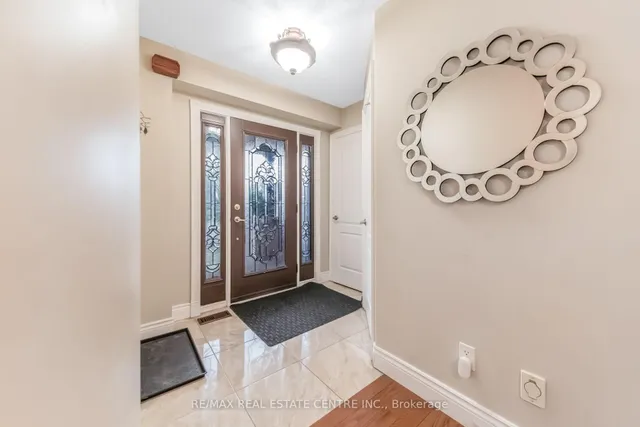 69 Crown Victoria Dr, Brampton 5