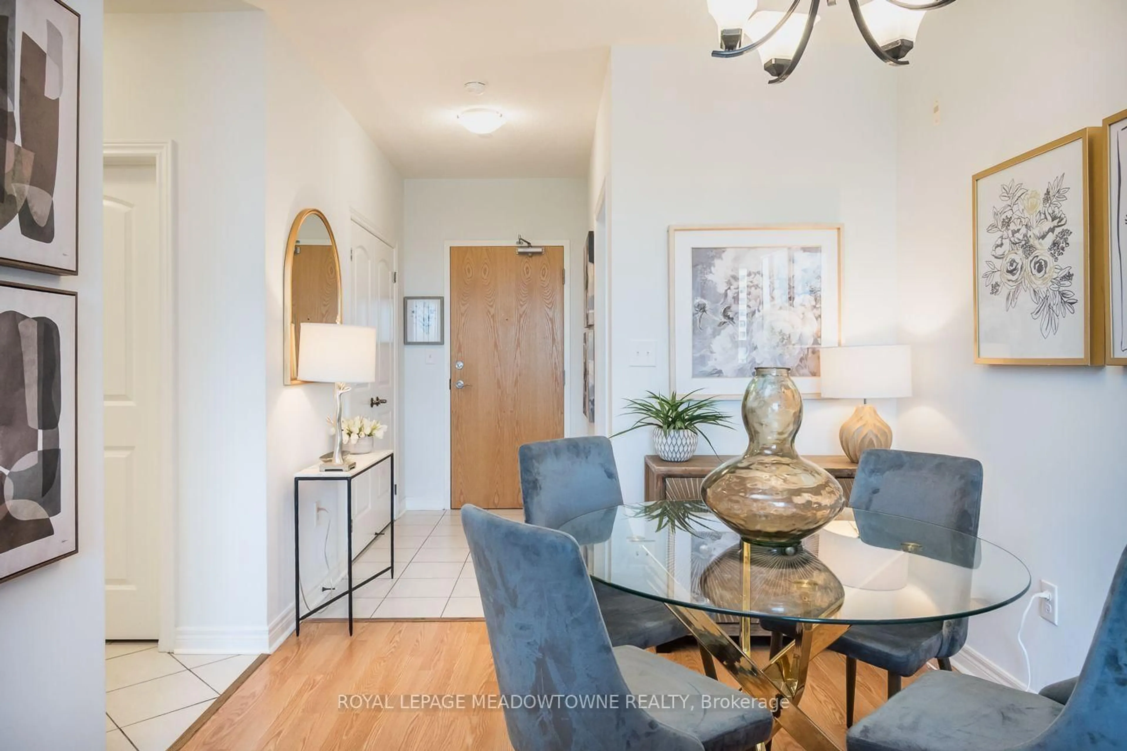 Dining room, unknown for 383 Main St #302, Milton Ontario L9T 8K8