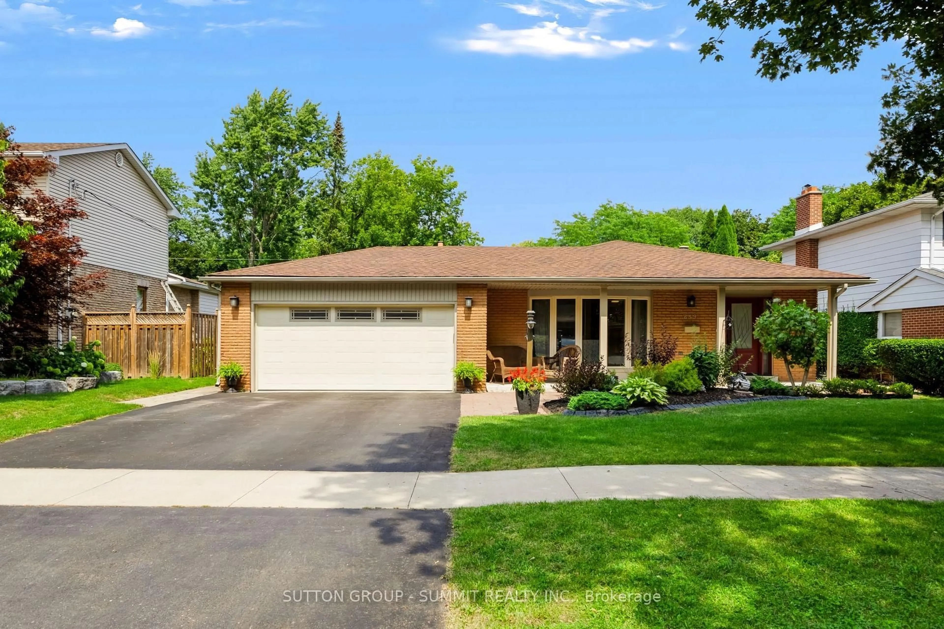 Home with brick exterior material, street for 659 Cherrywood Dr, Burlington Ontario L7T 3W9
