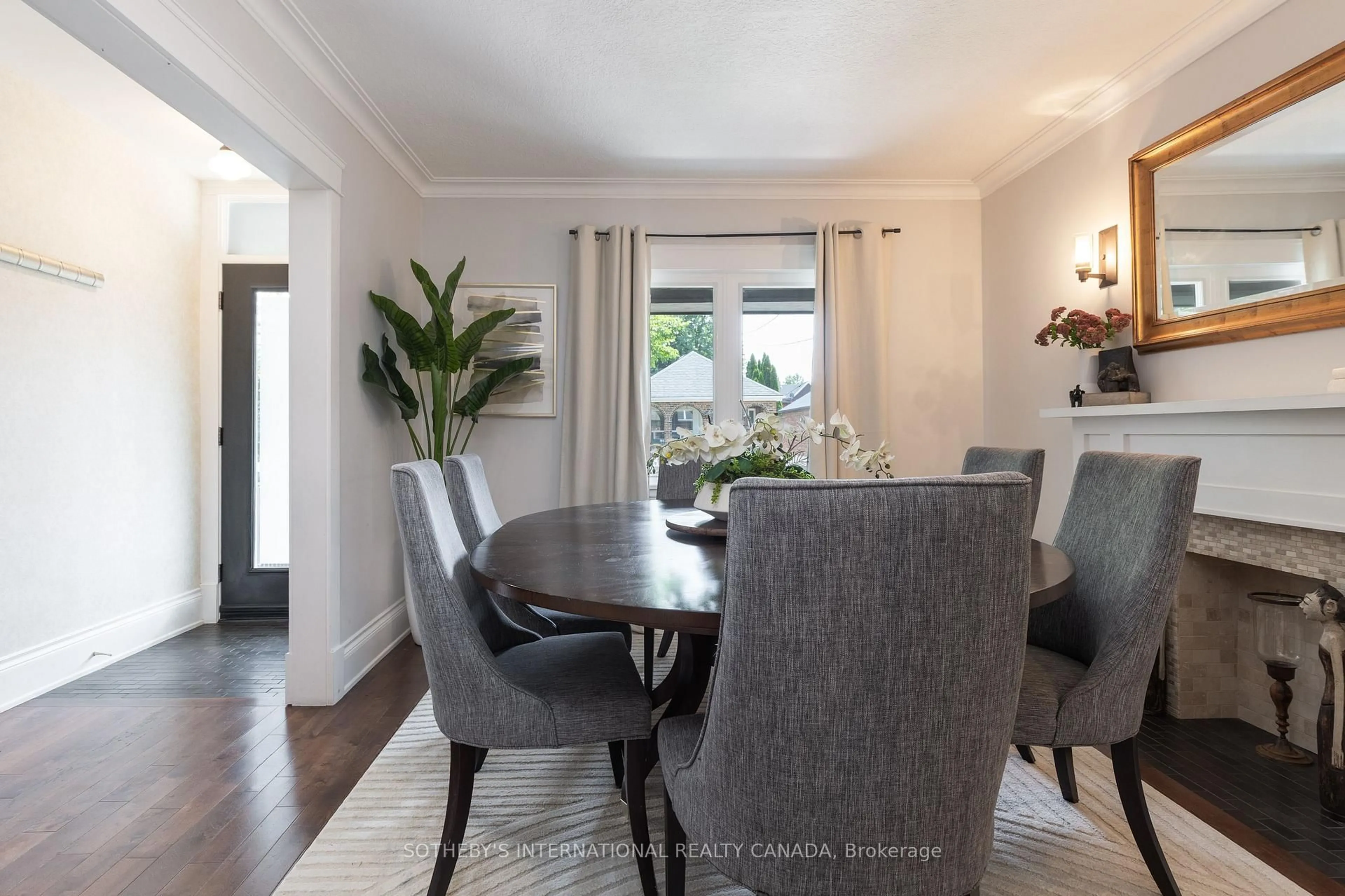 Dining room, unknown for 2 Rexford Rd, Toronto Ontario M6S 2M3