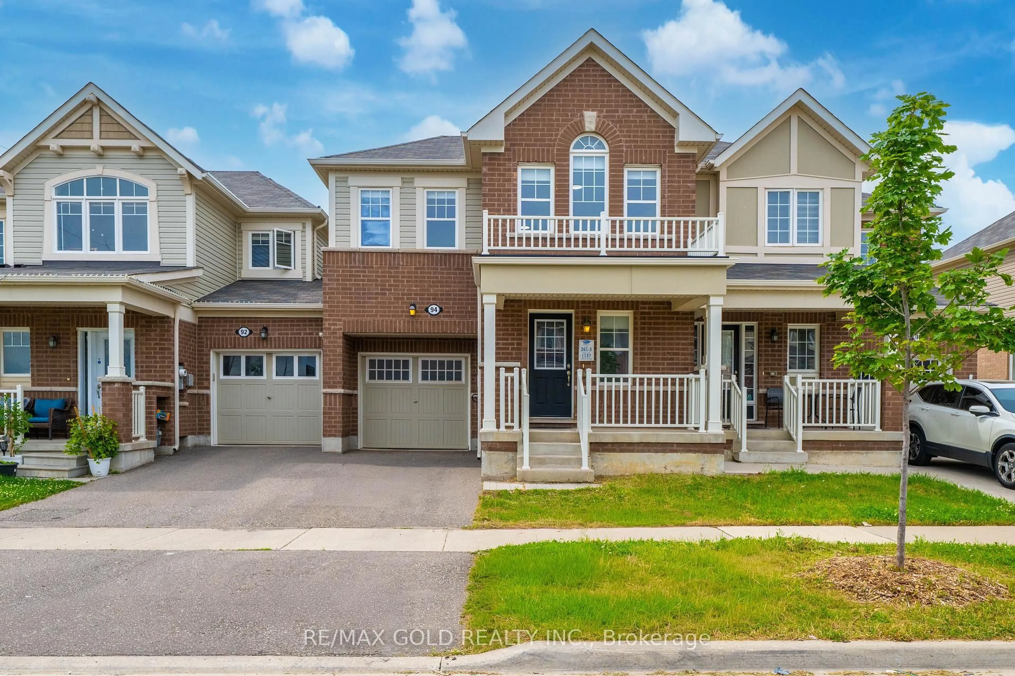 Home with brick exterior material, street for 94 Benhurst Cres, Brampton Ontario L7A 5A5
