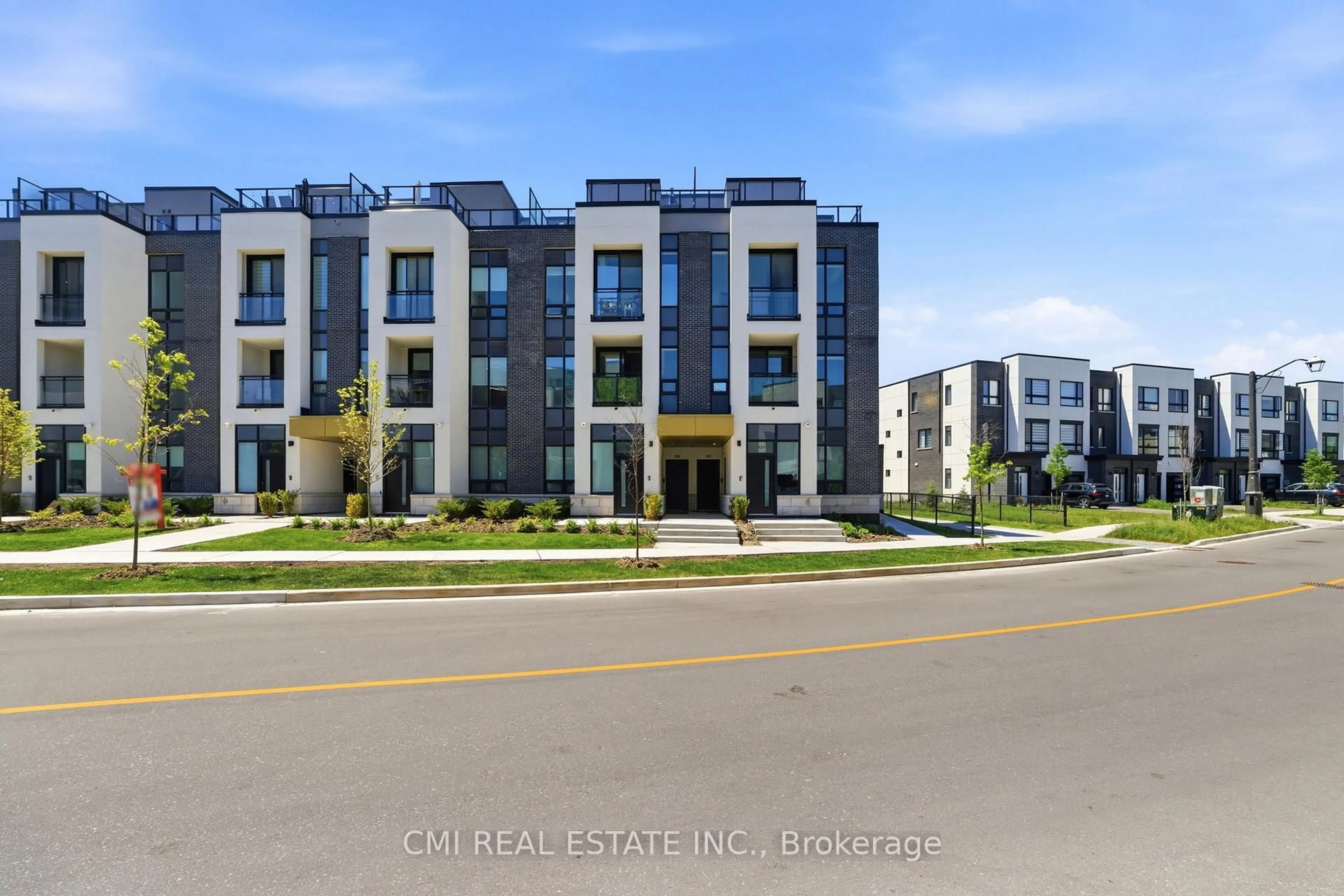A pic from outside/outdoor area/front of a property/back of a property/a pic from drone, street for 3020 Trailside Dr #138, Oakville Ontario L6M 4M2