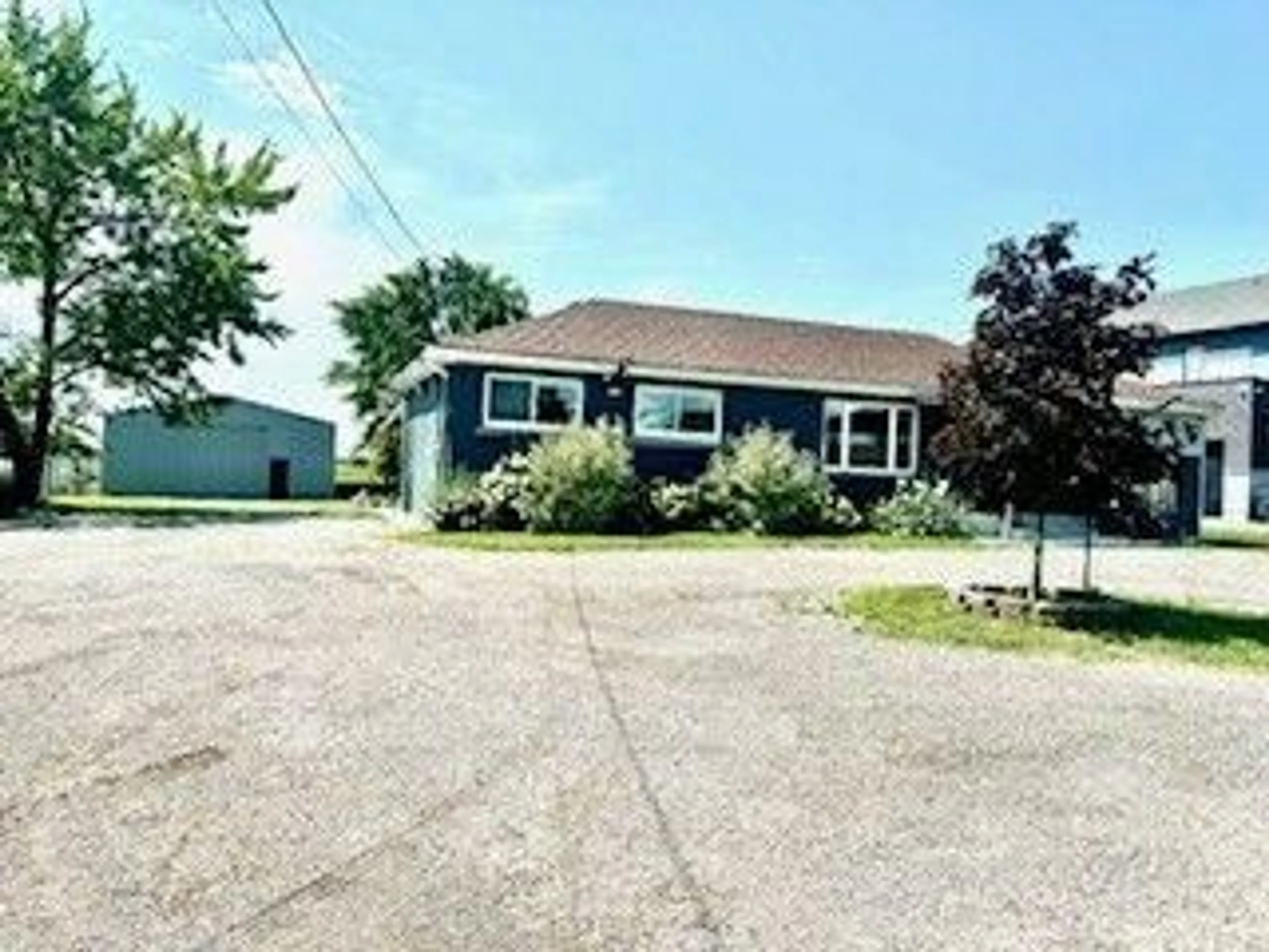 A pic from outside/outdoor area/front of a property/back of a property/a pic from drone, street for 13186 Airport Rd, Caledon Ontario L7C 2W3