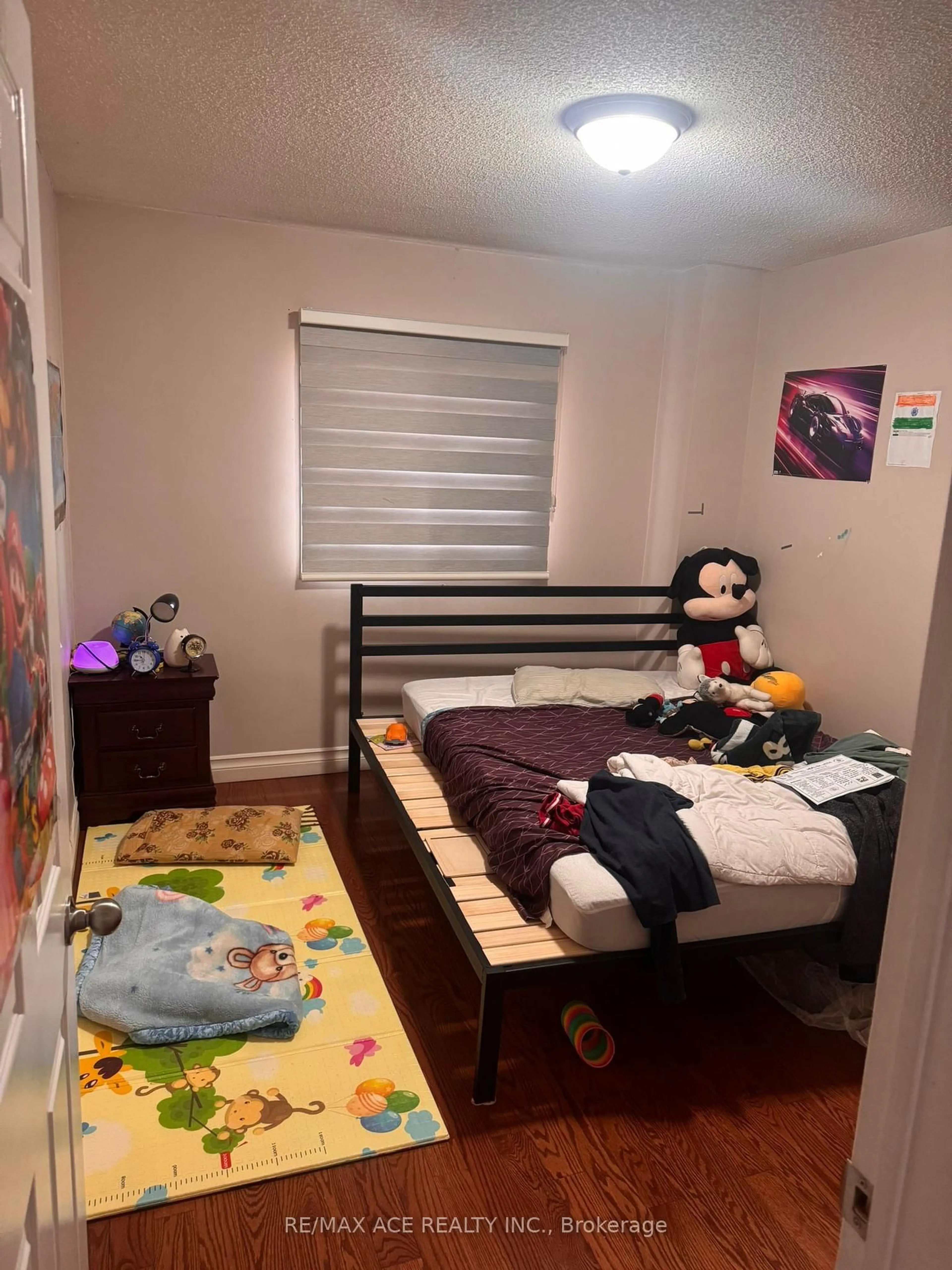 trreb/IMG-W13668670_6ab3d0cb-28c7-4440-8573-8db7c3ca9221-l.jpg