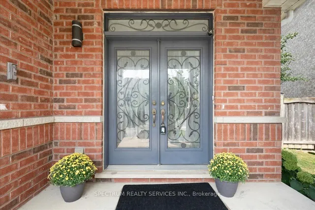 1379 Rolph Terr, Milton 2