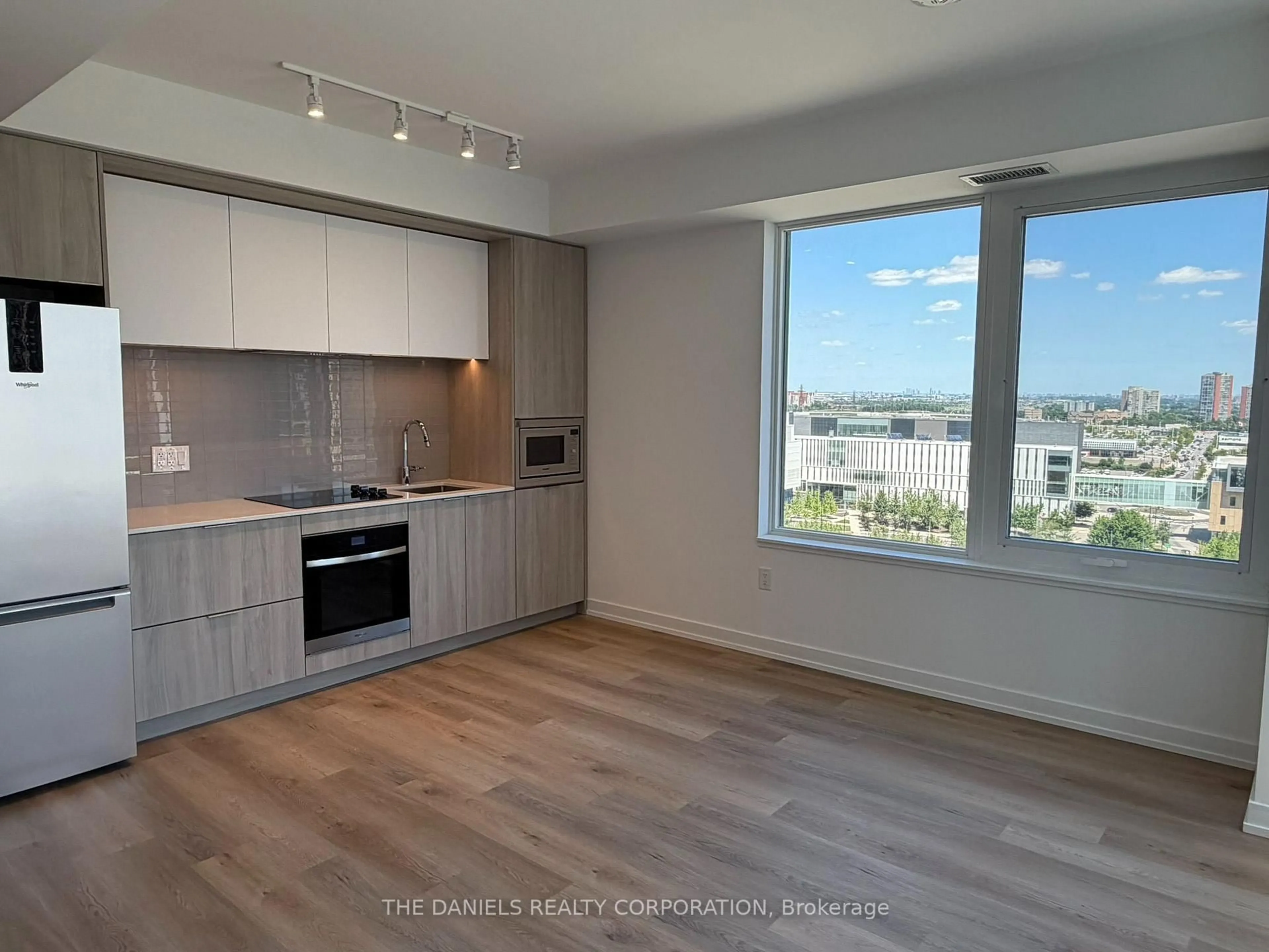 Standard kitchen, wood/laminate floor for 395 Square One Dr #1104, Mississauga Ontario L5B 0P6