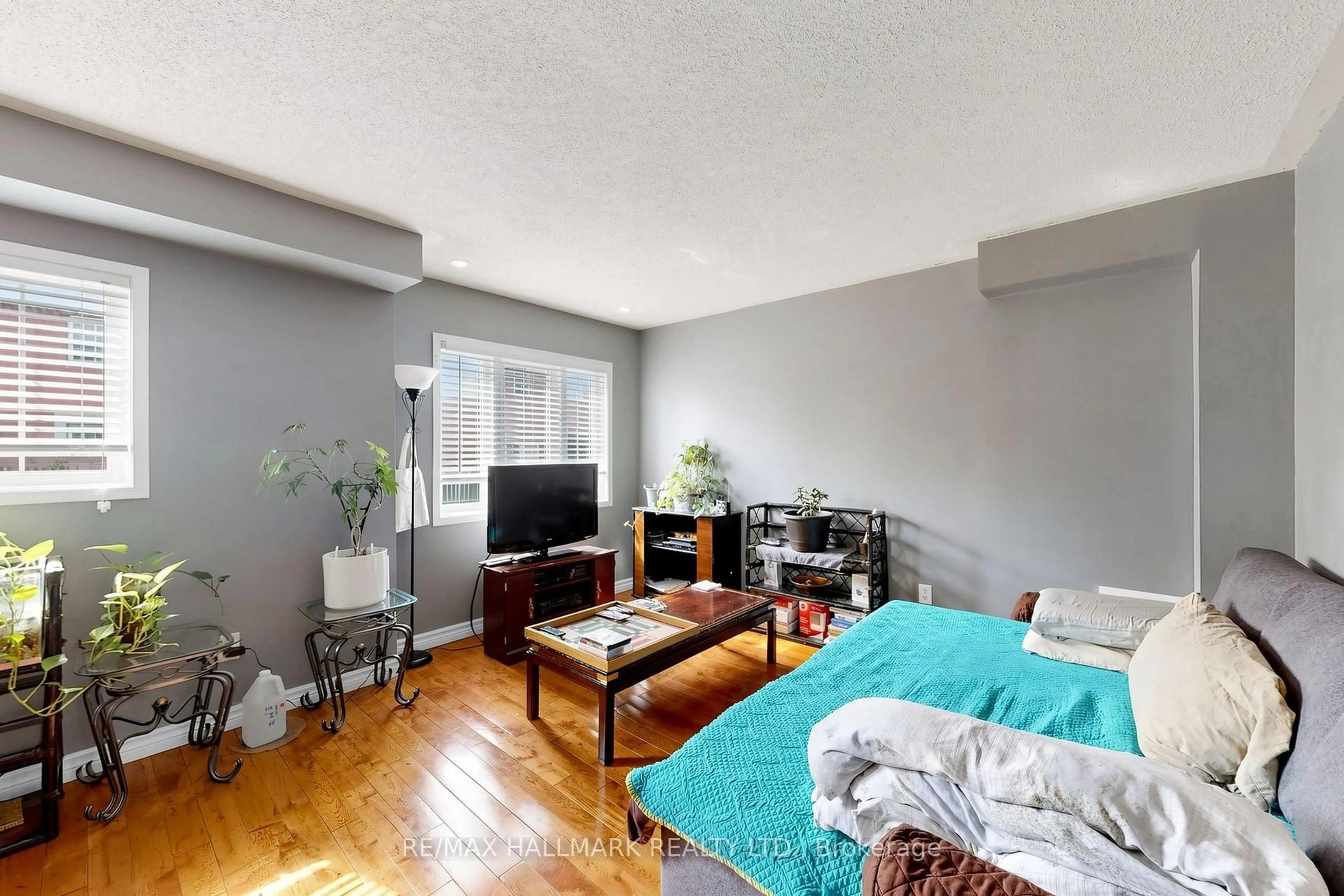 A pic of a room for 14 Elphick Lane, Toronto Ontario M9N 4A2