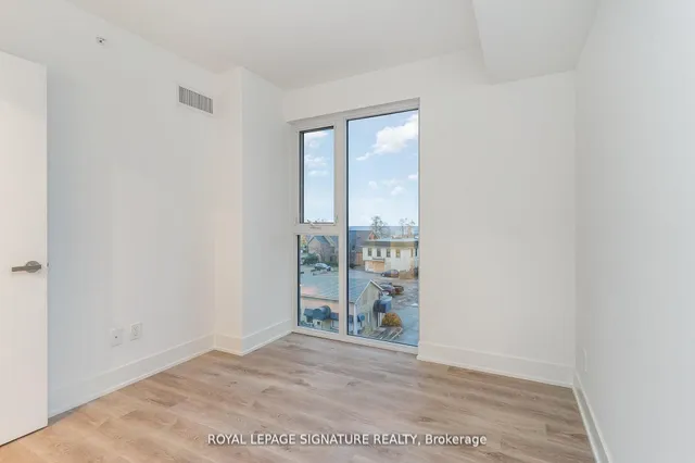 370 Martha St #304, Burlington 2