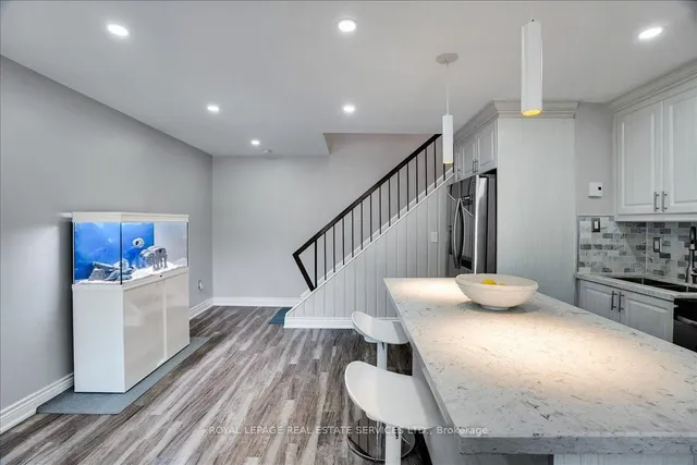 1310 Gulleden Dr #14, Mississauga 4