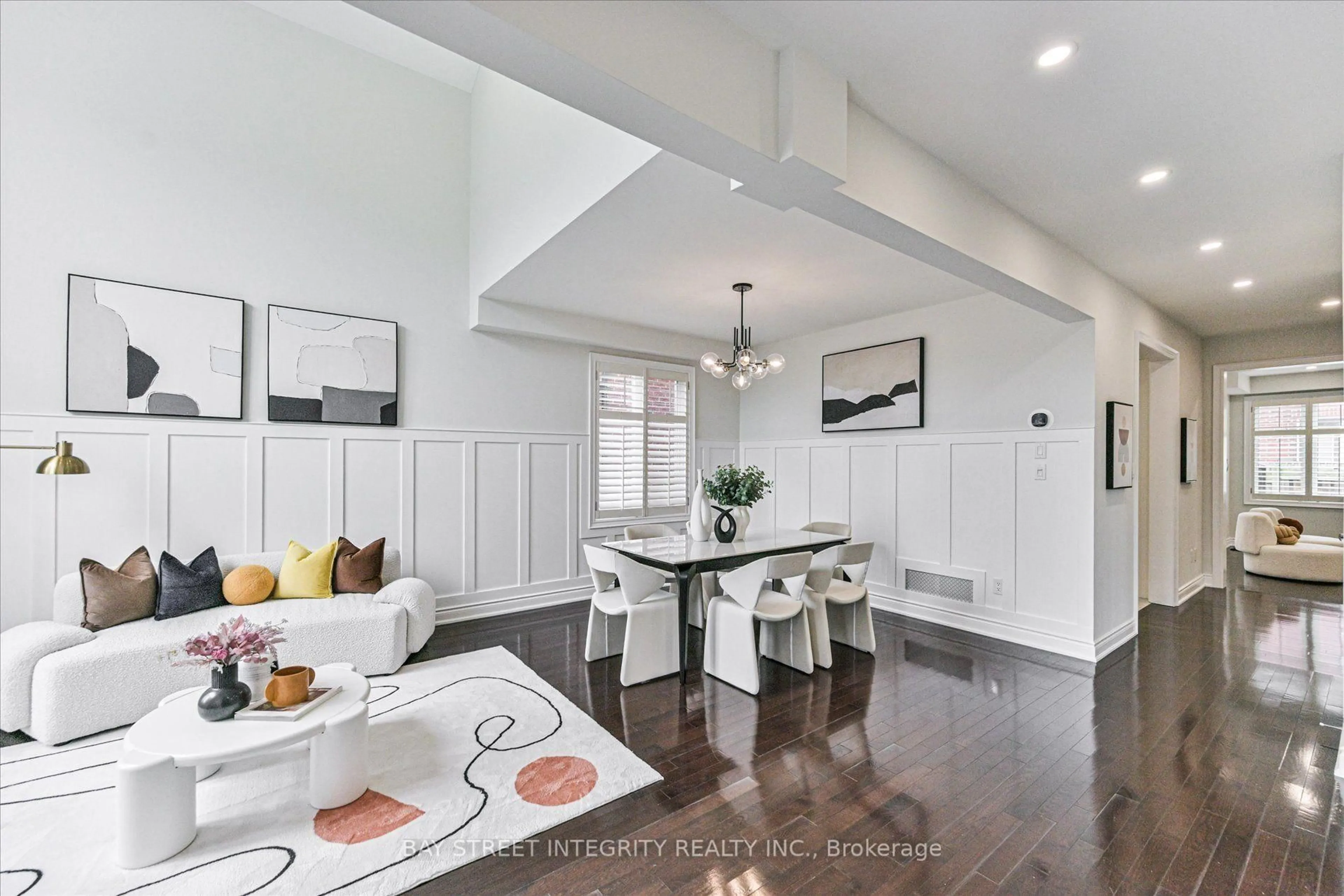 Open concept kitchen, unknown for 210 Milkweed Way, Oakville Ontario L6L 0A6