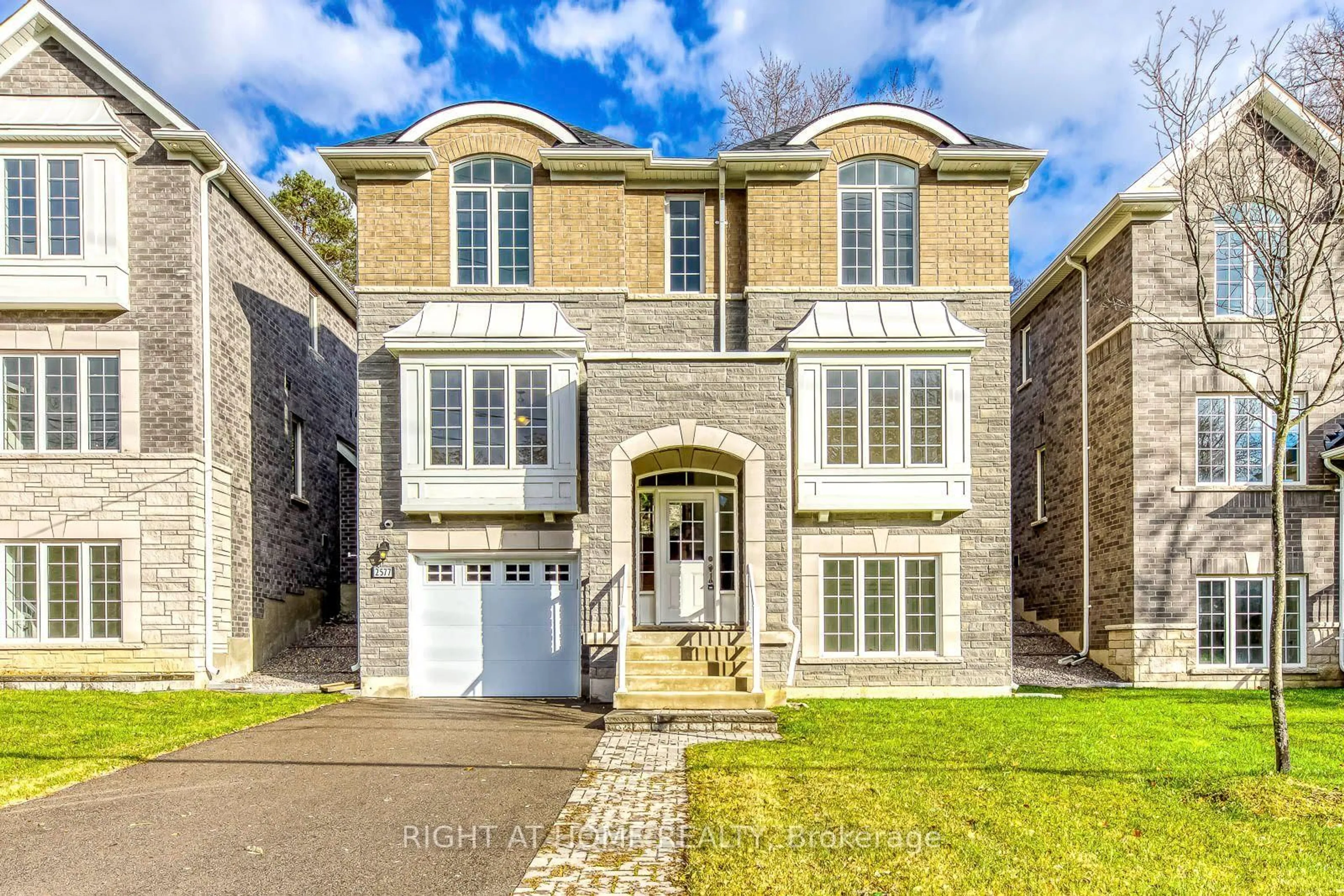 Home with brick exterior material, street for 2577 Islington Ave, Toronto Ontario M9V 4A2