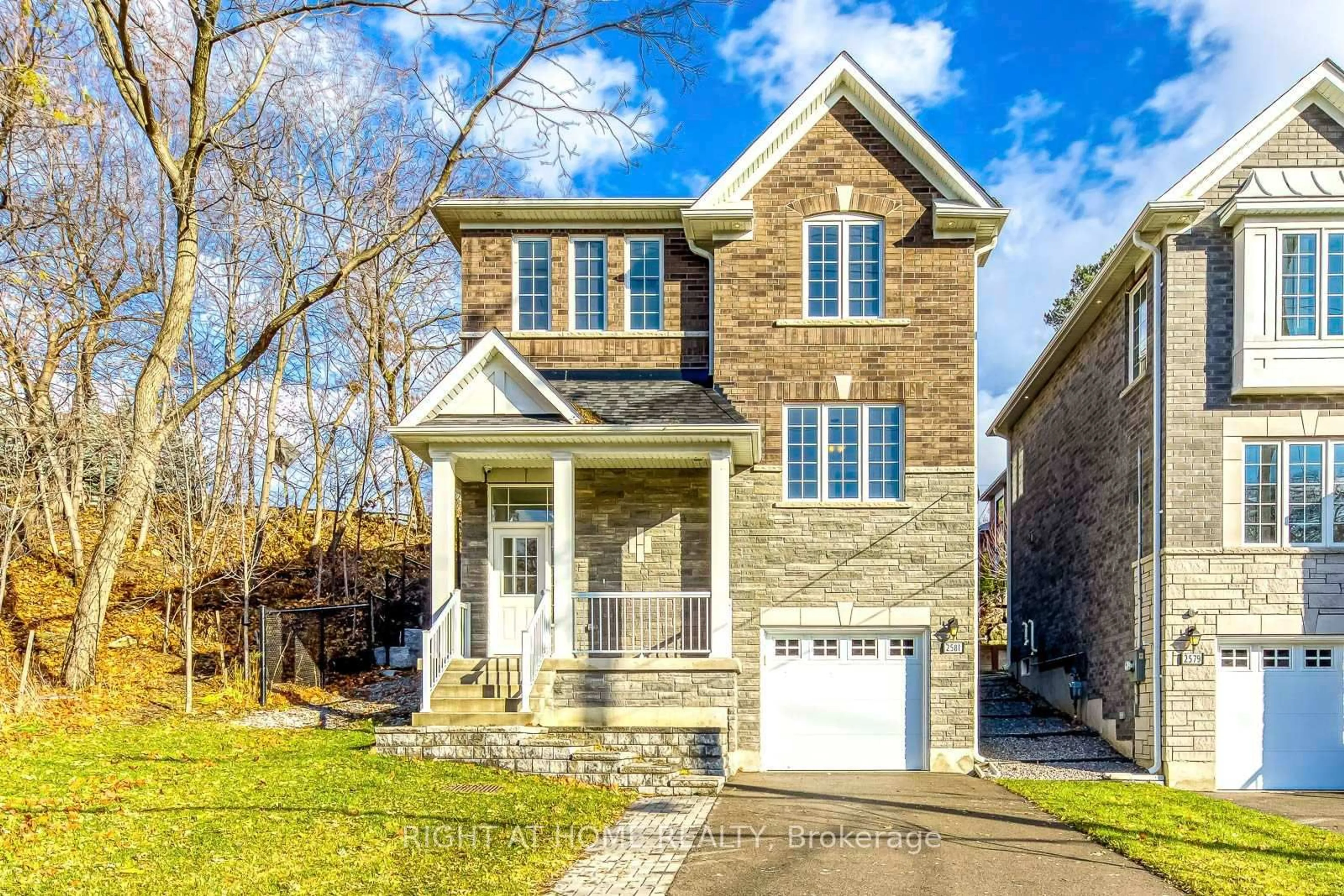 Home with brick exterior material, street for 2581 Islington Ave, Toronto Ontario M9V 4A2