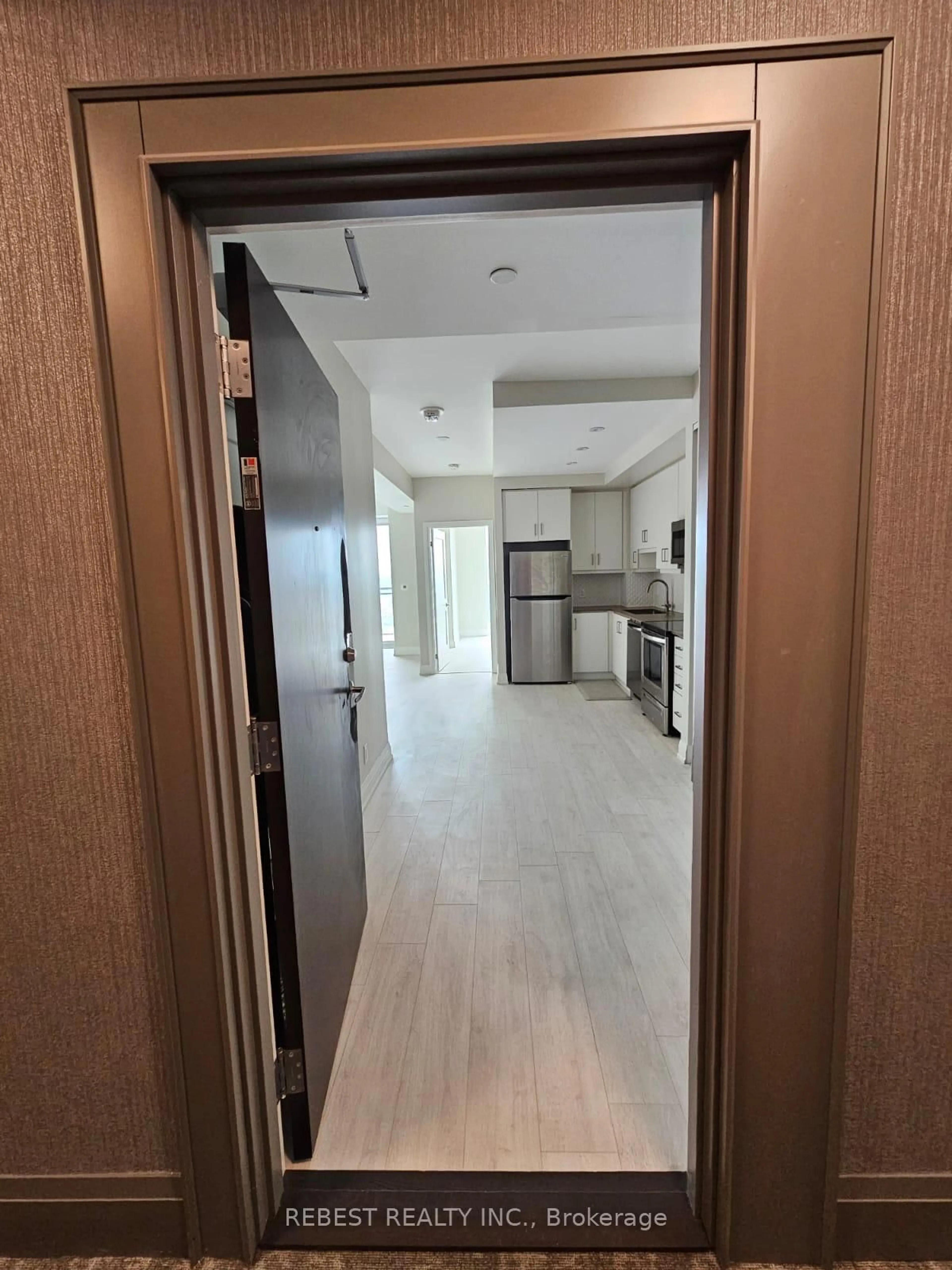 Unknown for 15 Lynch St, Brampton Ontario L6W 0C7